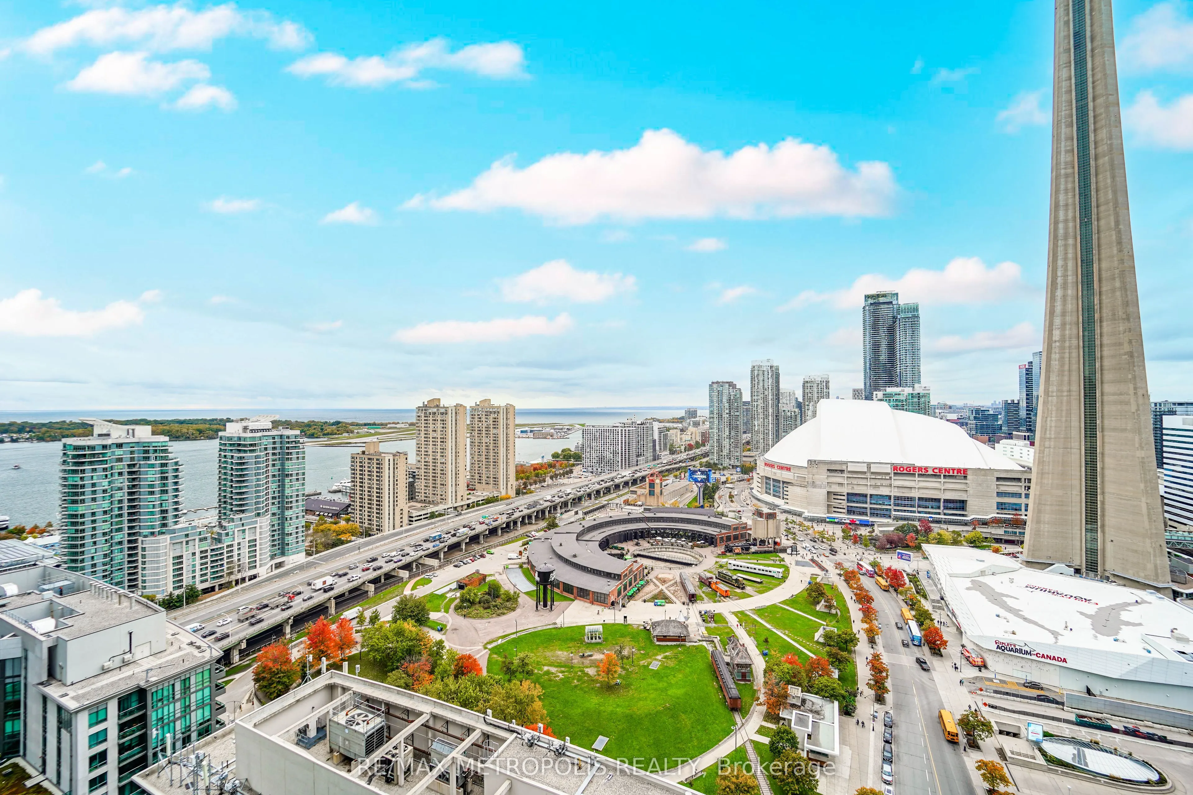 30 Grand Trunk Crescent, #3602