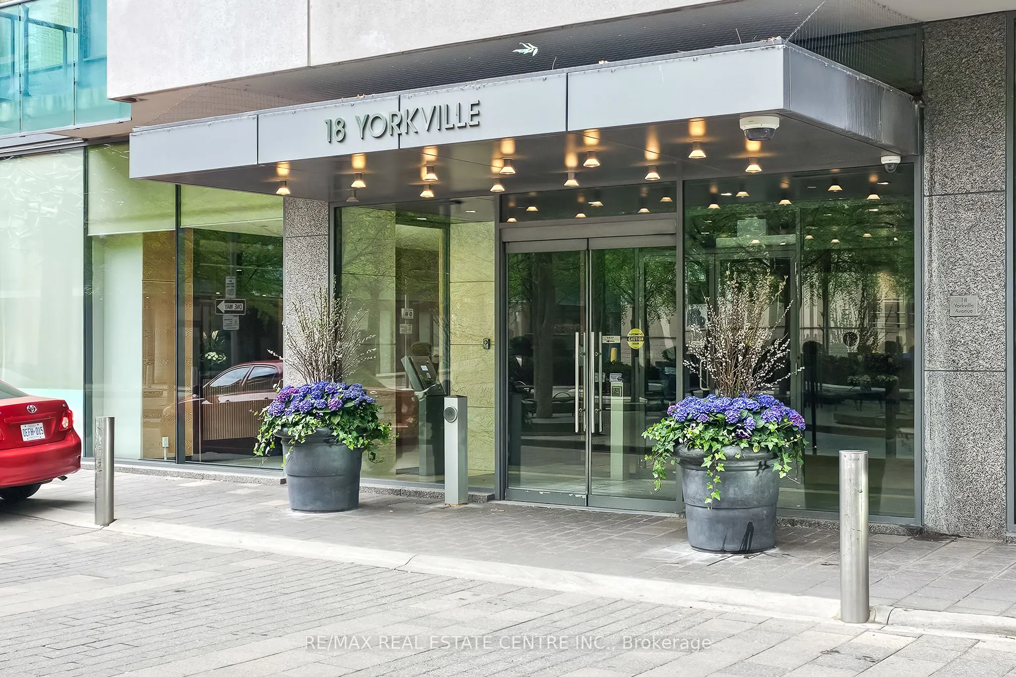 18 Yorkville Avenue, #3106
