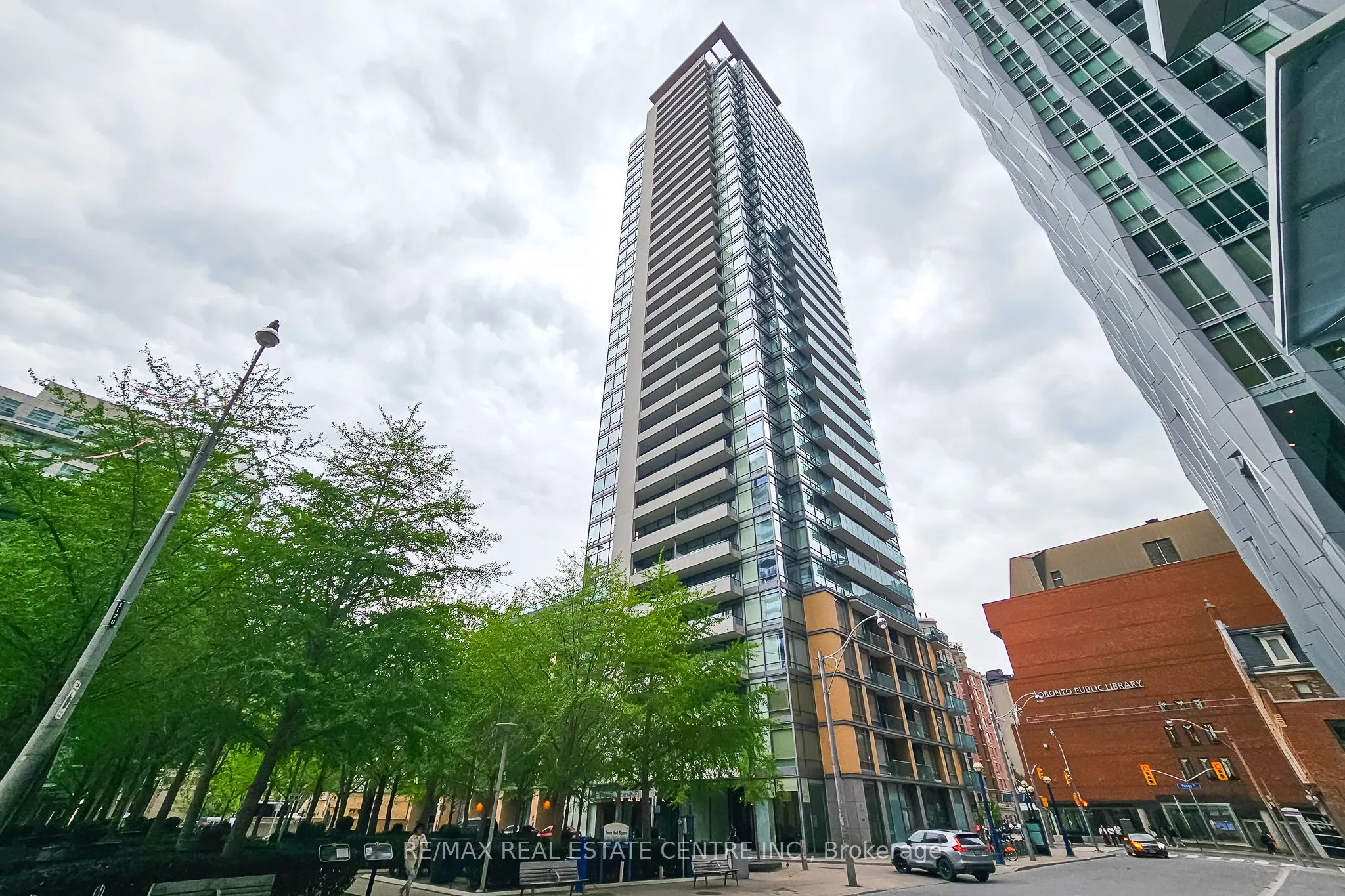 18 Yorkville Avenue, #3106