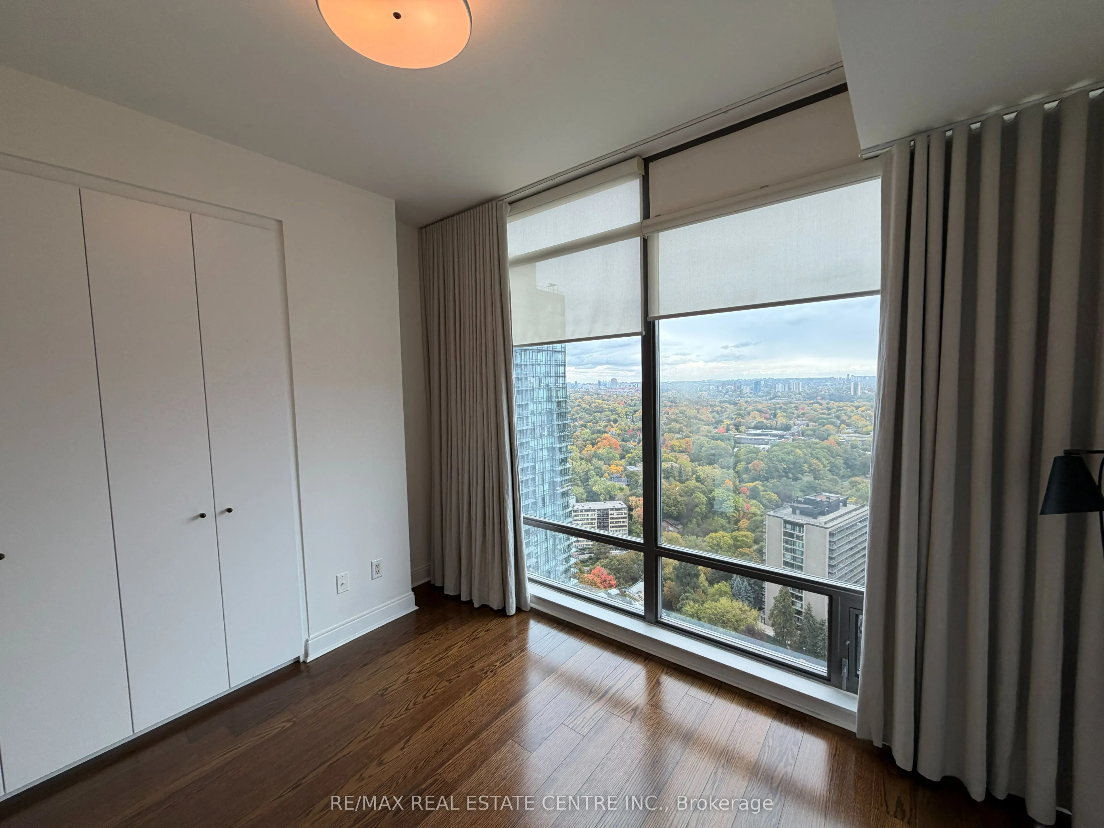 18 Yorkville Avenue, #3106