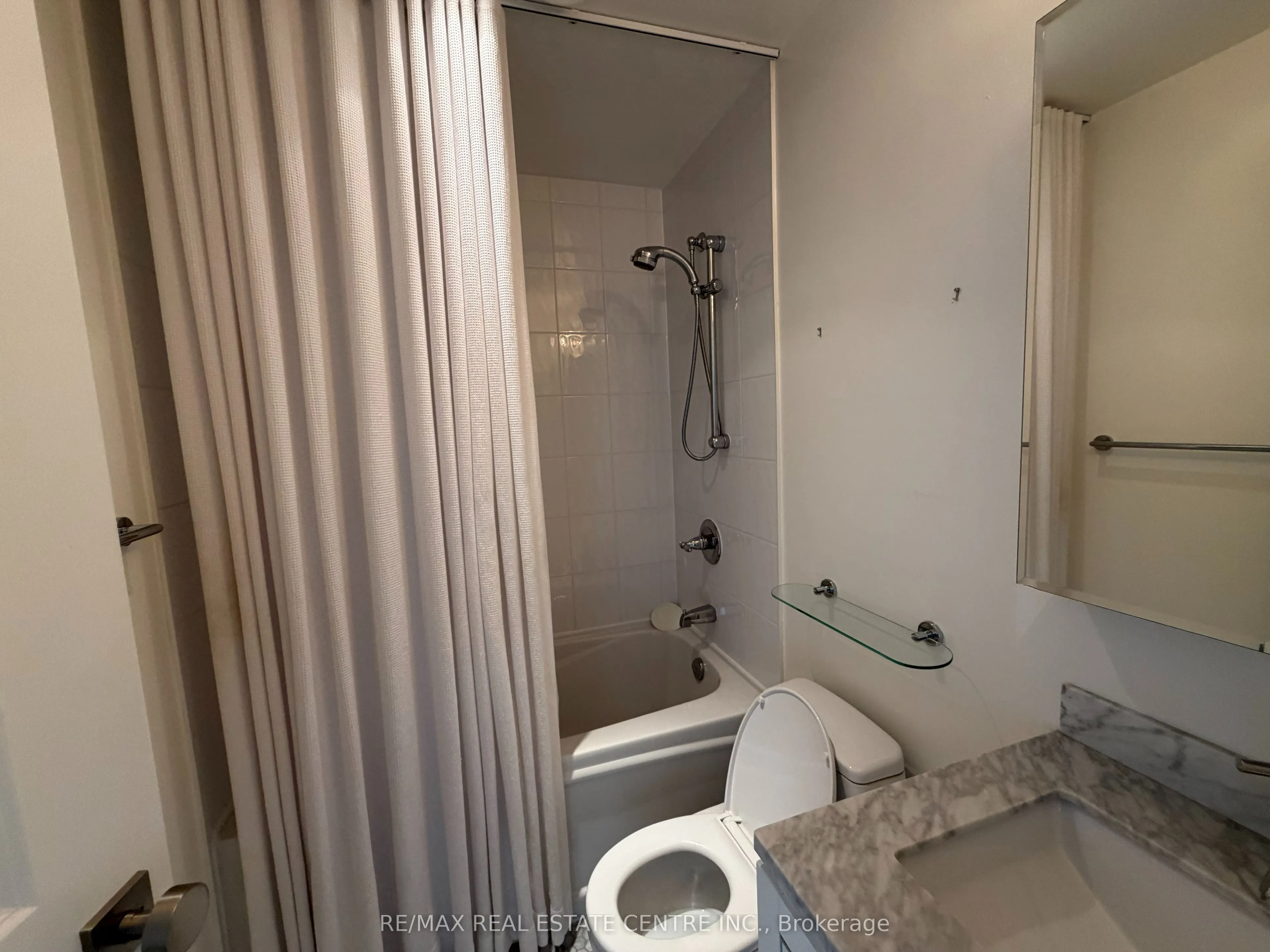 18 Yorkville Avenue, #3106