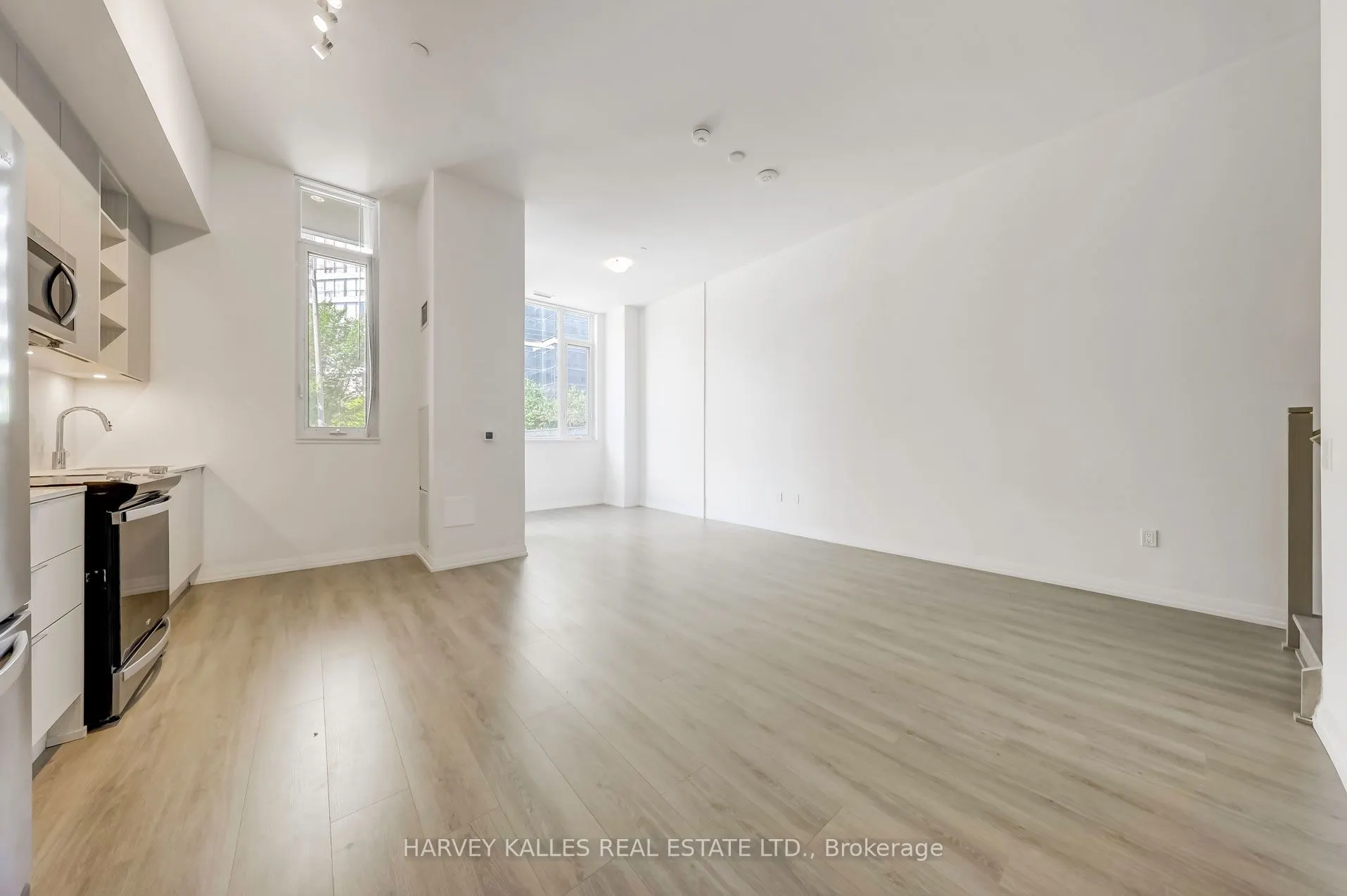 25 Holly Street, #TH110