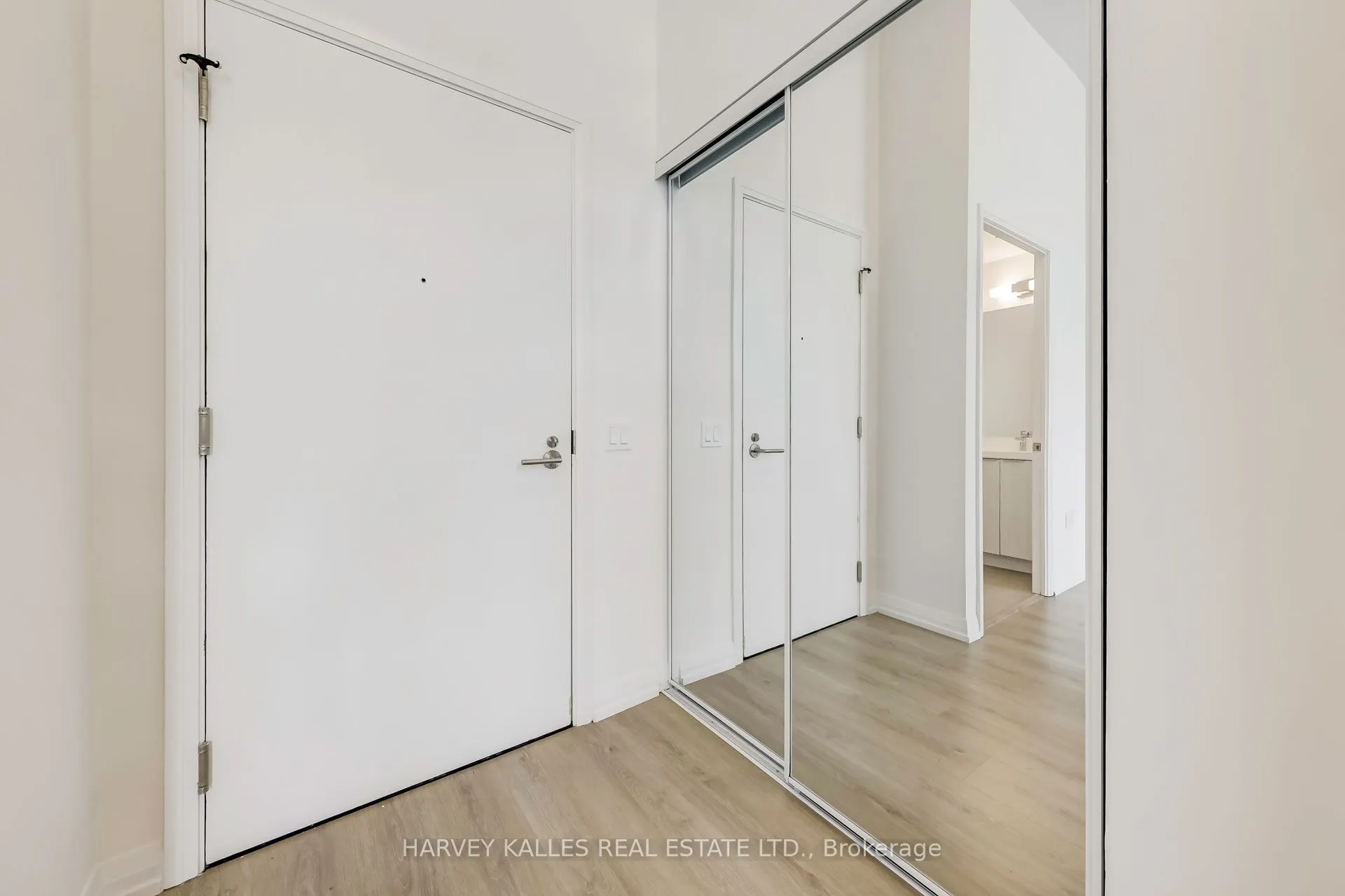 25 Holly Street, #TH110