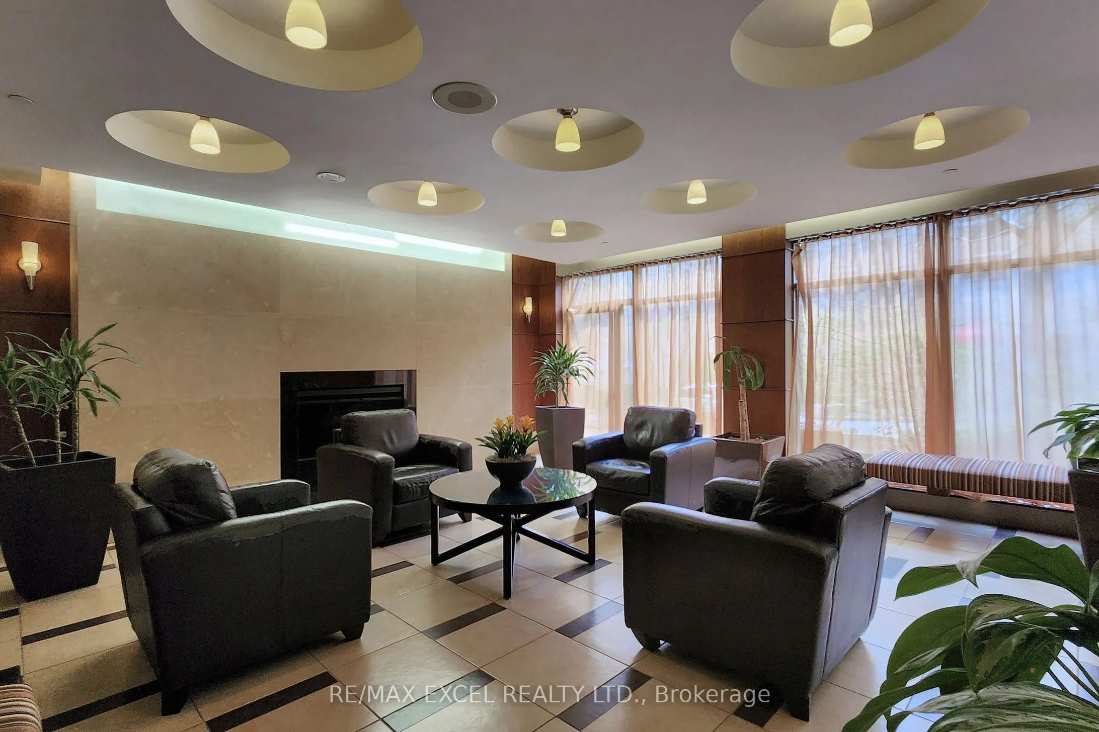 10 Northtown Way, #814