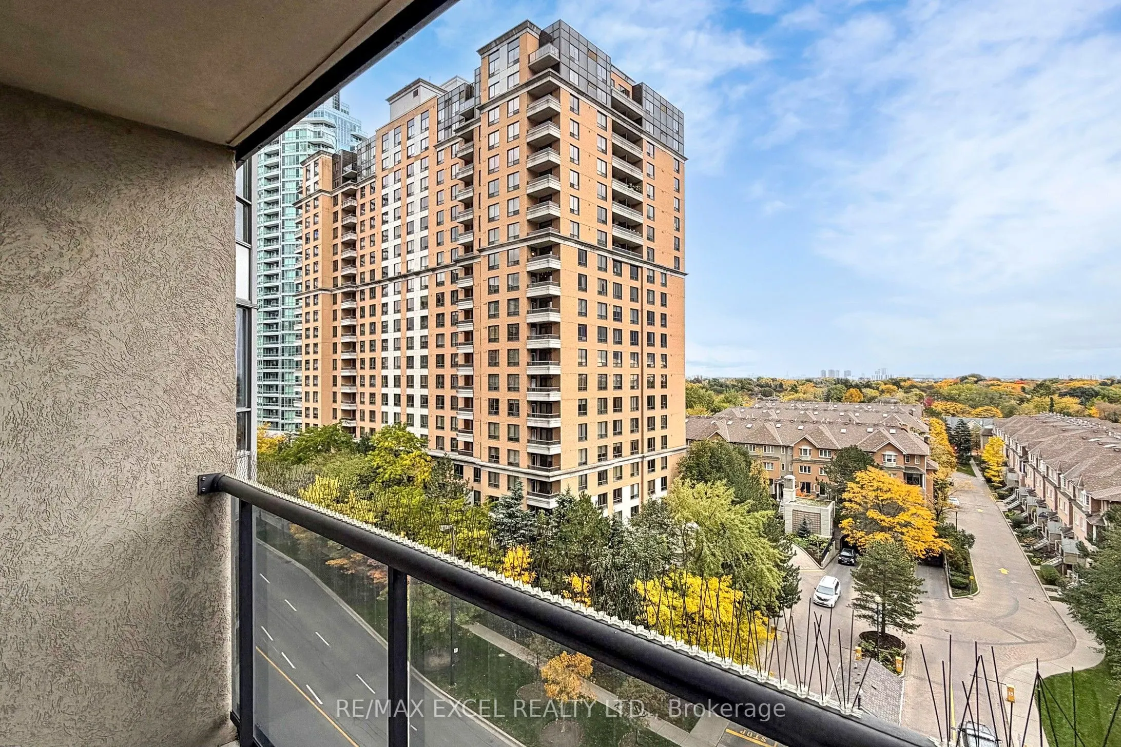 10 Northtown Way, #814