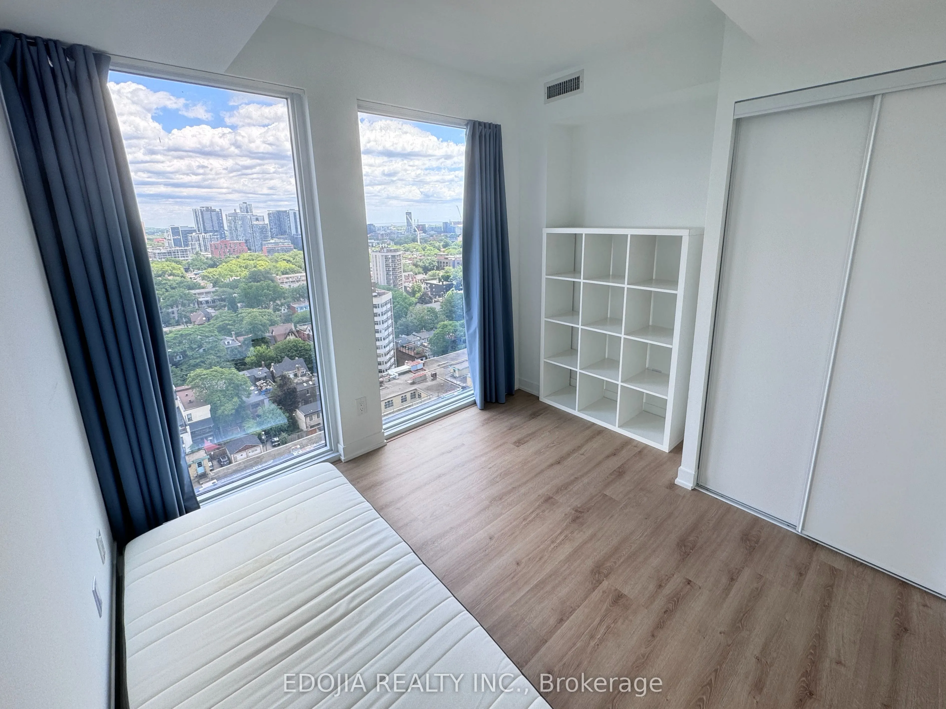 319 Jarvis Street, #1915