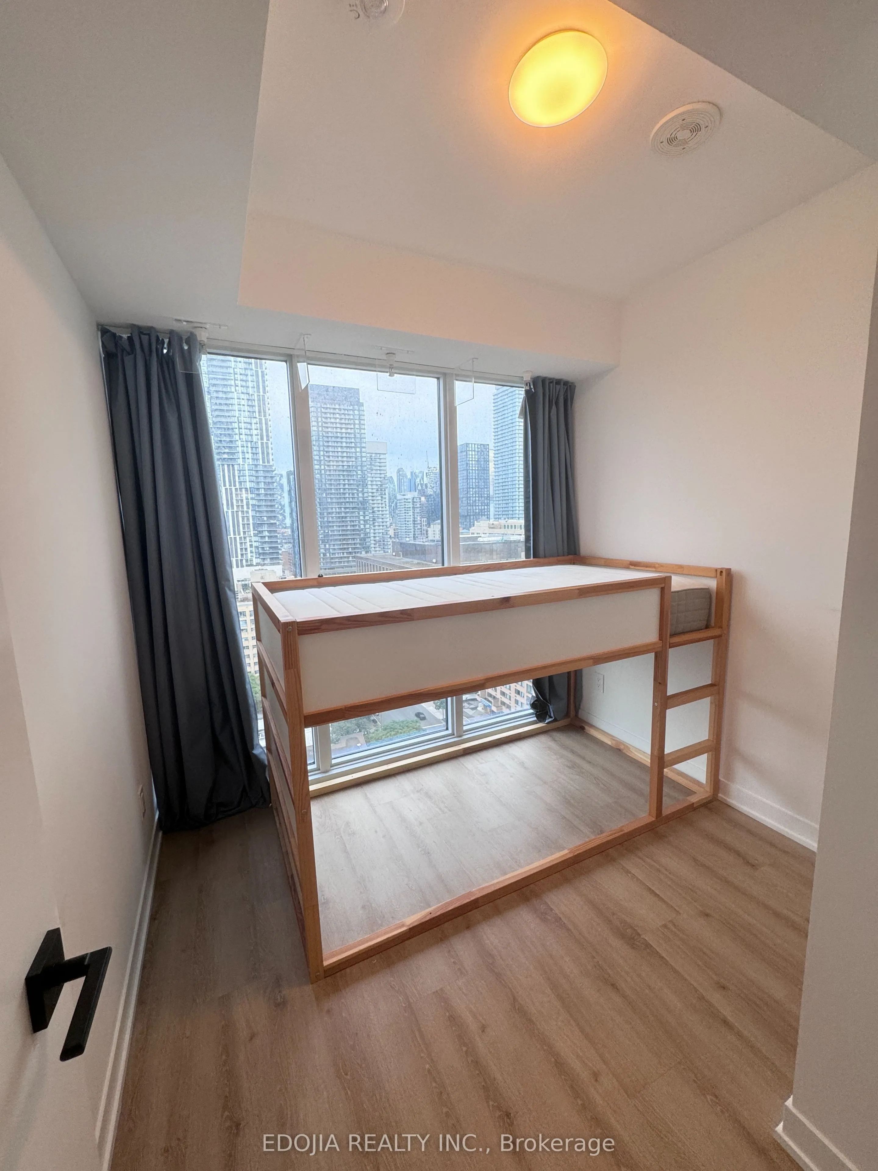 319 Jarvis Street, #1915