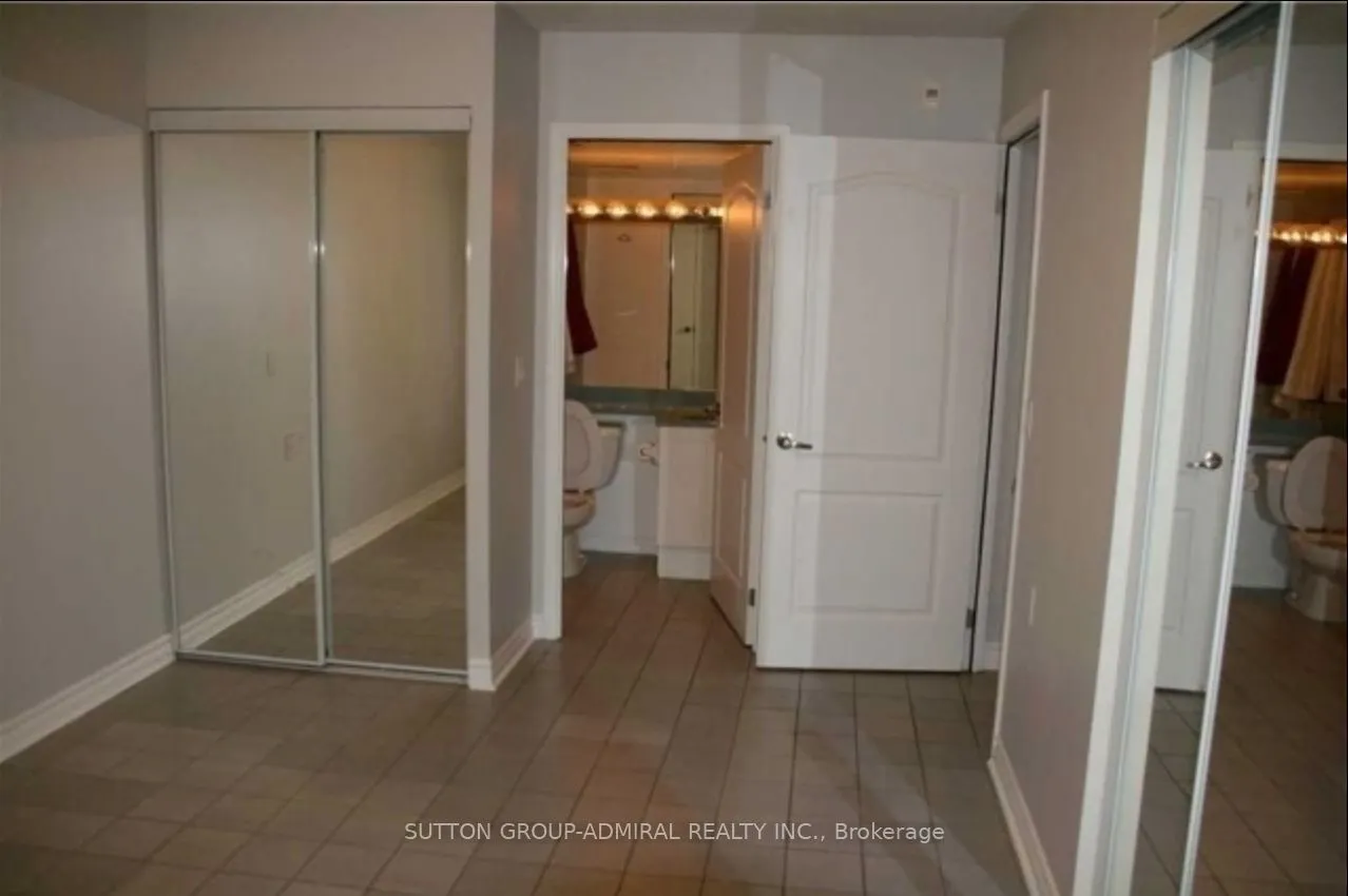 890 Sheppard Avenue W, #218