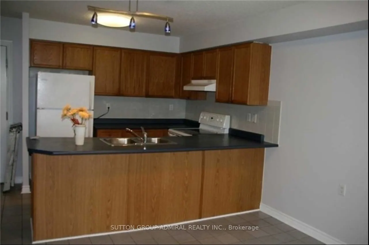 890 Sheppard Avenue W, #218