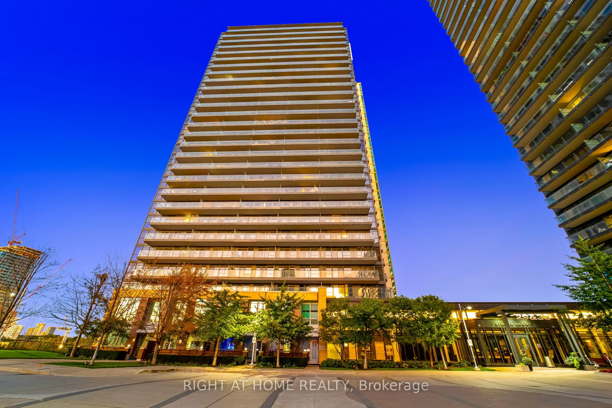 33 Singer Court, #2902