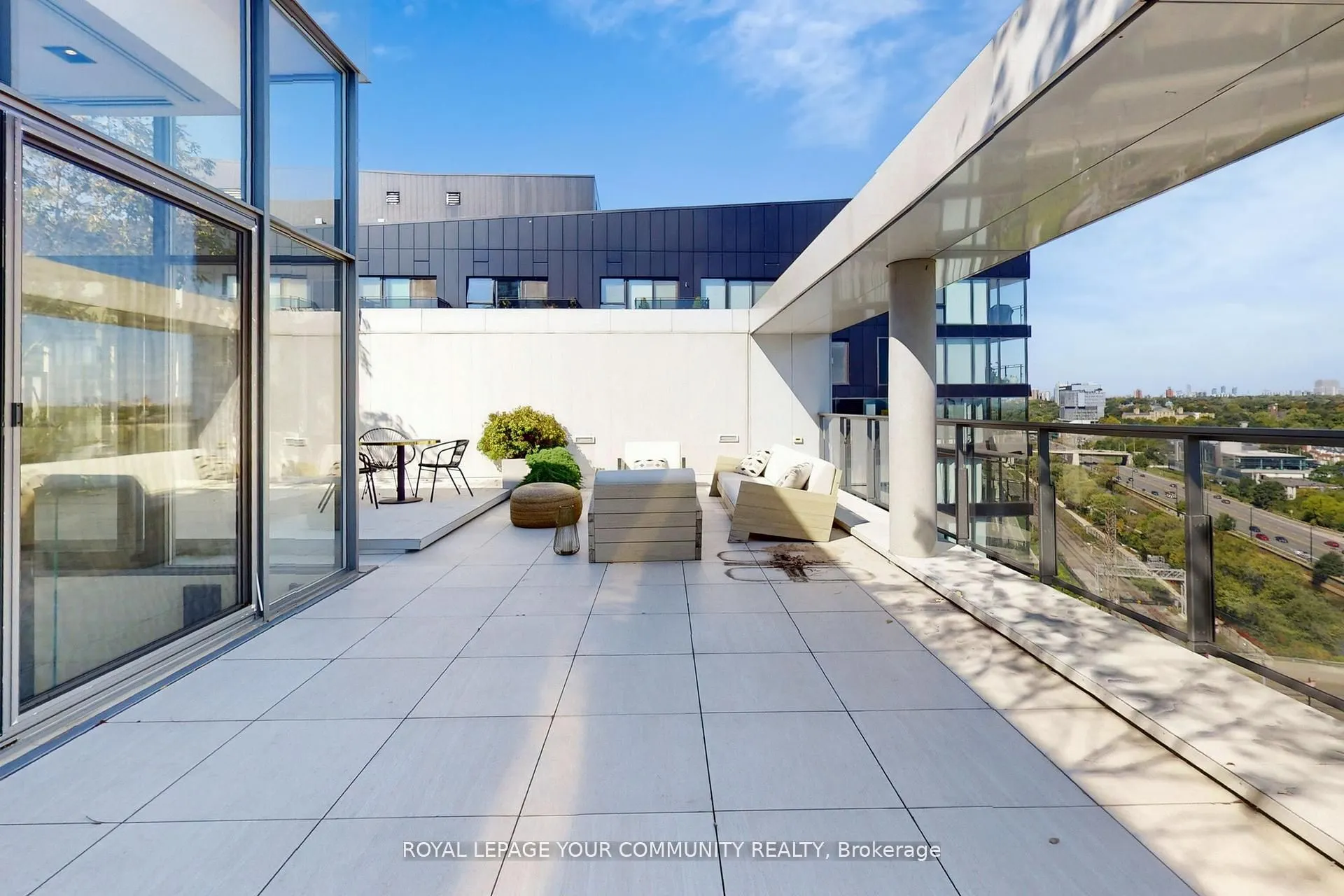 32 Trolley Crescent, #PH10