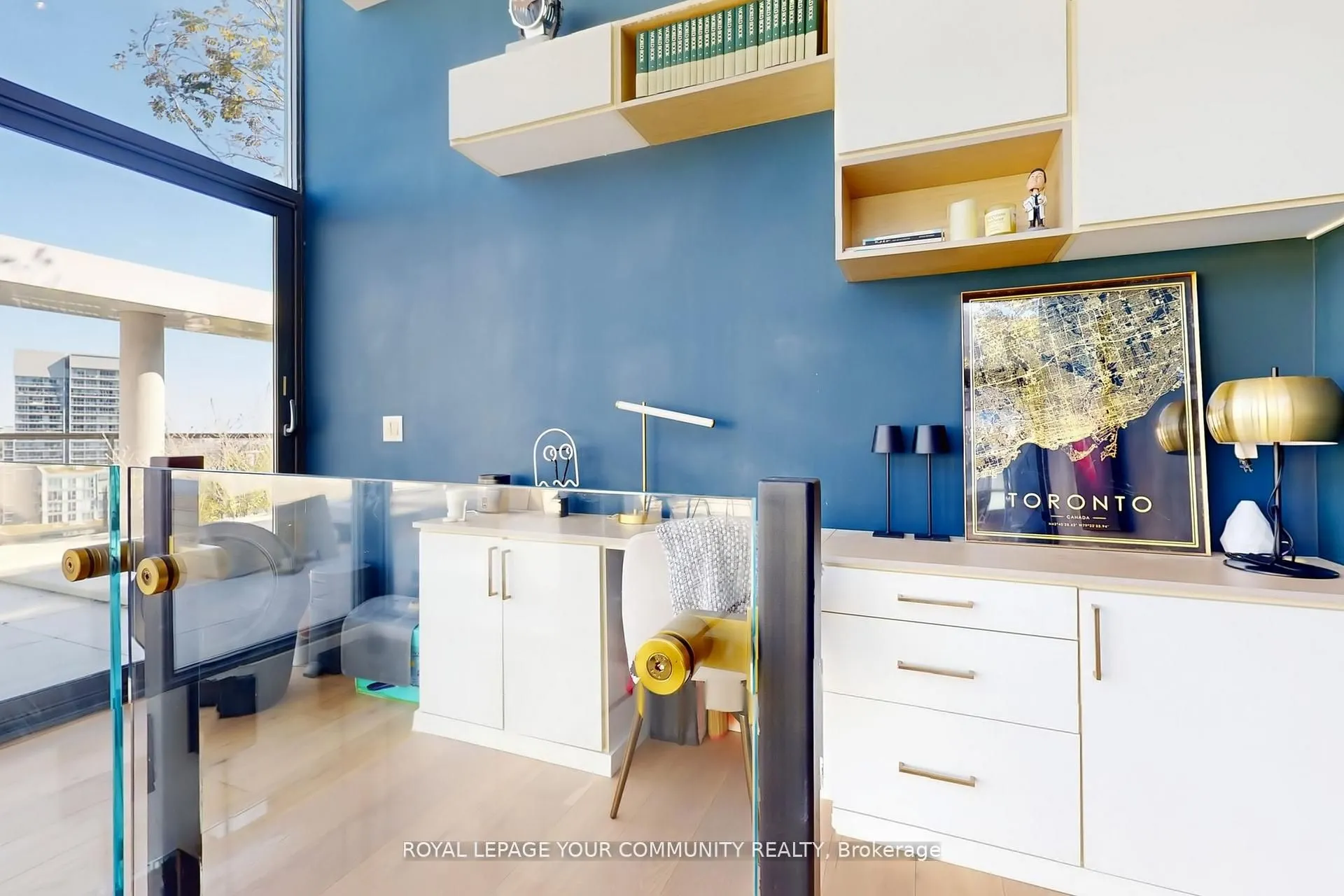 32 Trolley Crescent, #PH10