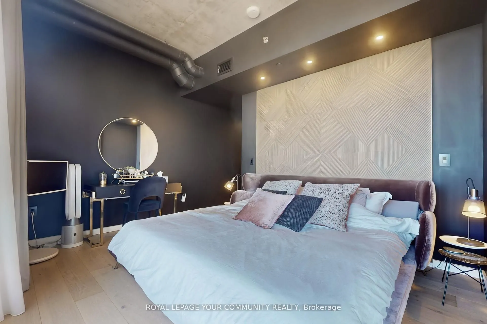 32 Trolley Crescent, #PH10