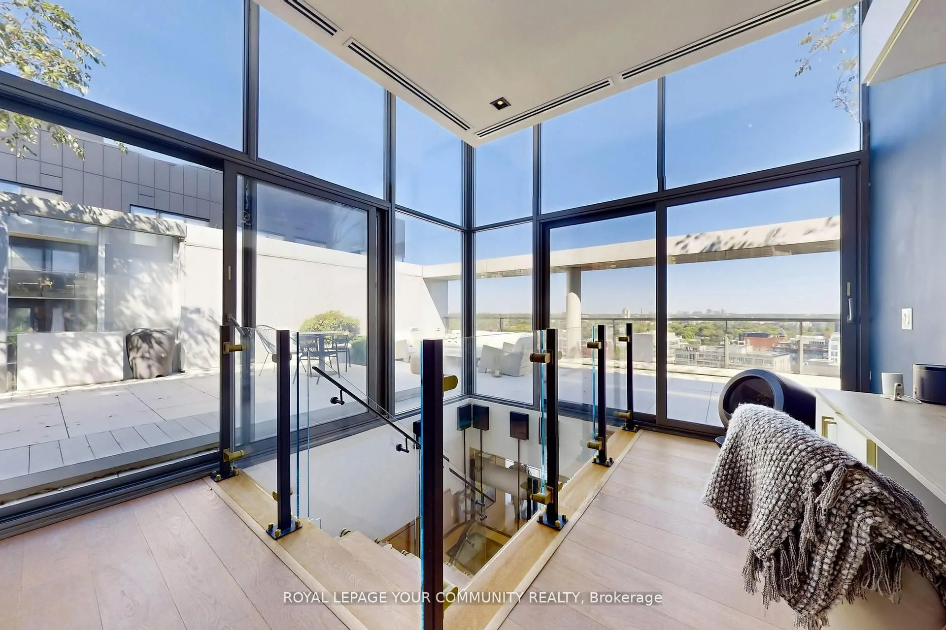 32 Trolley Crescent, #PH10