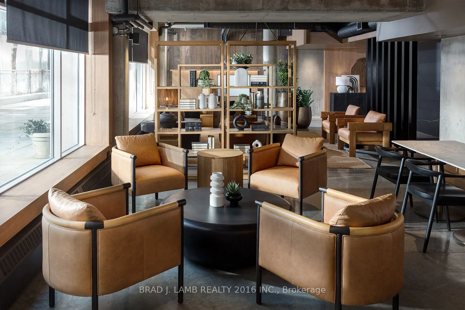 29 Camden Street, #305