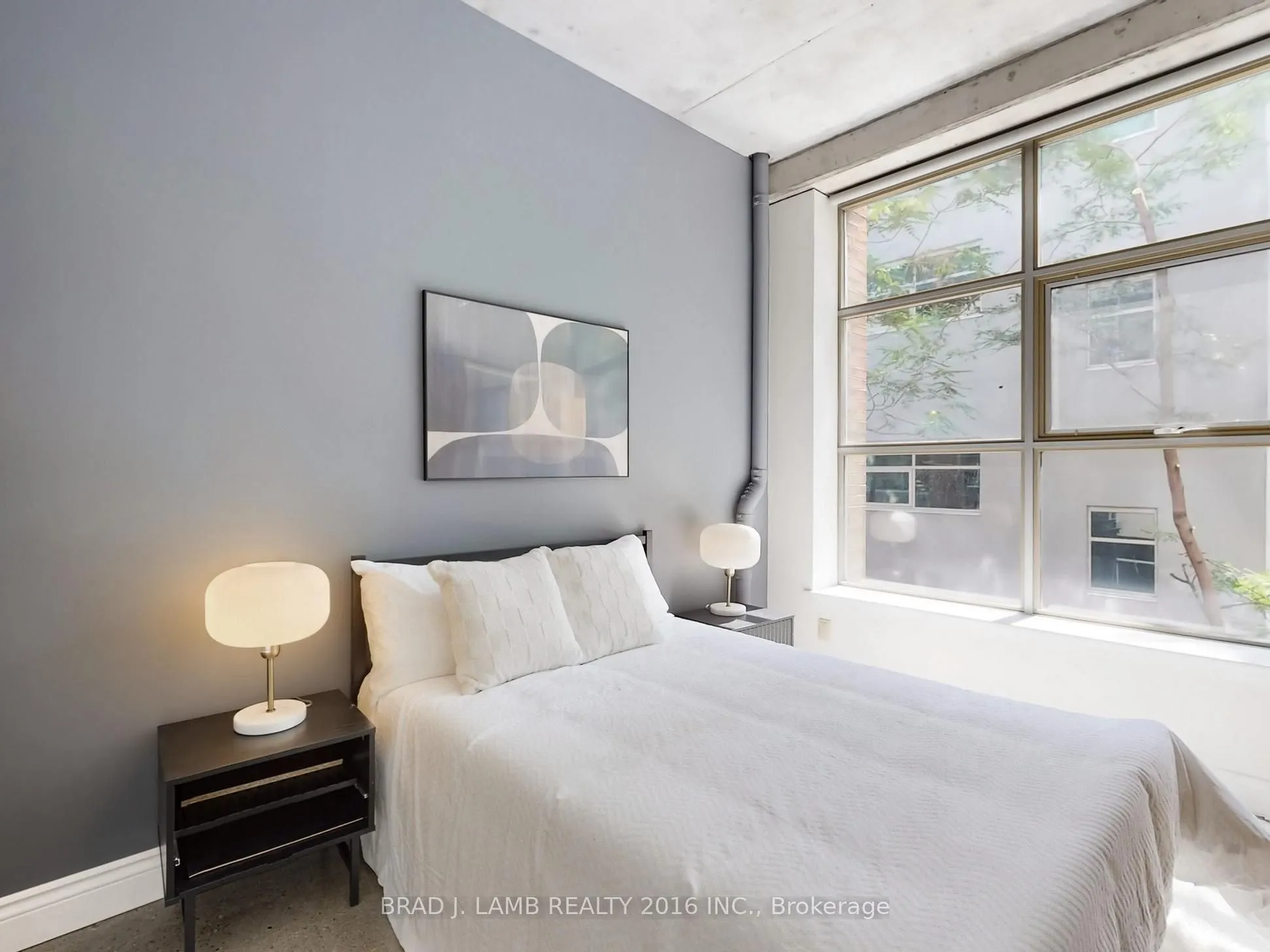 29 Camden Street, #305