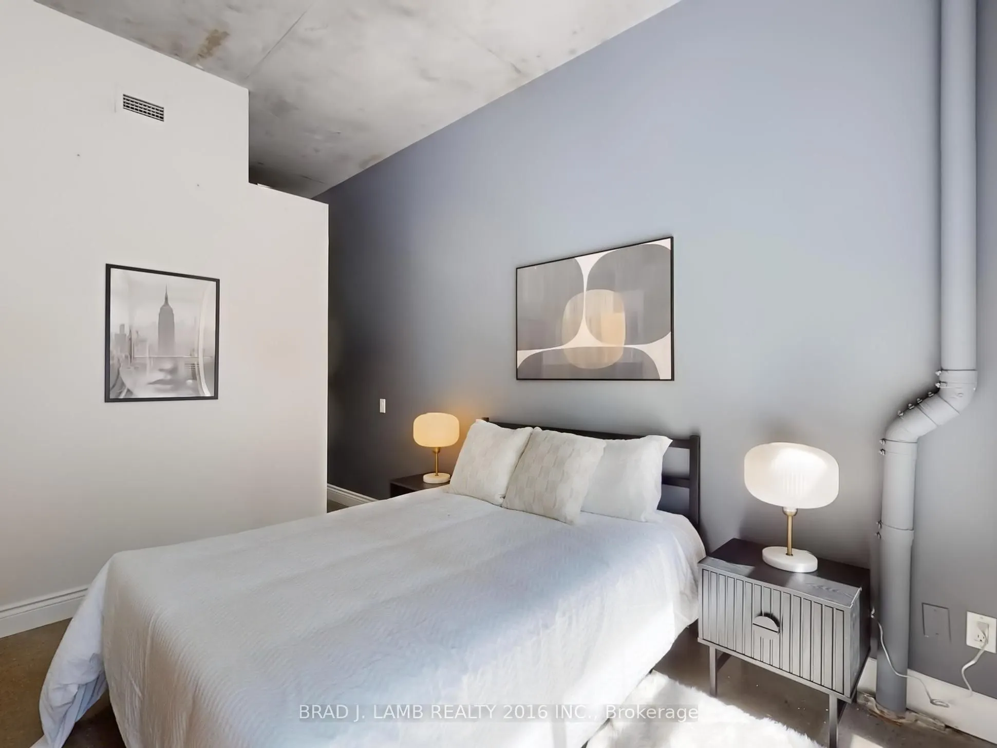 29 Camden Street, #305