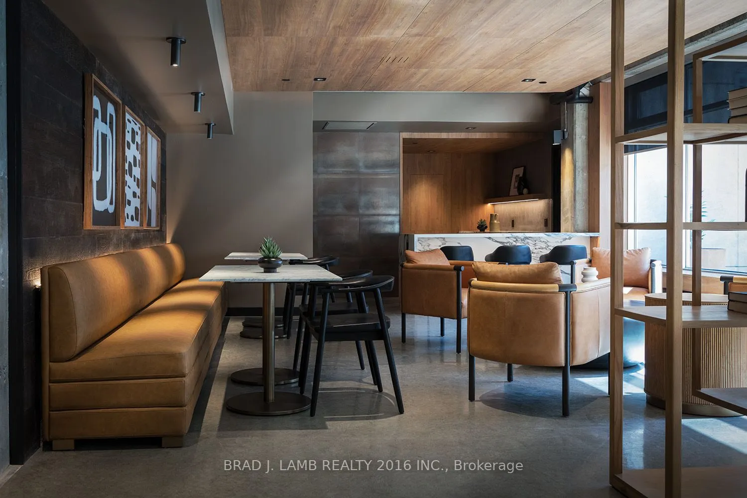 29 Camden Street, #305