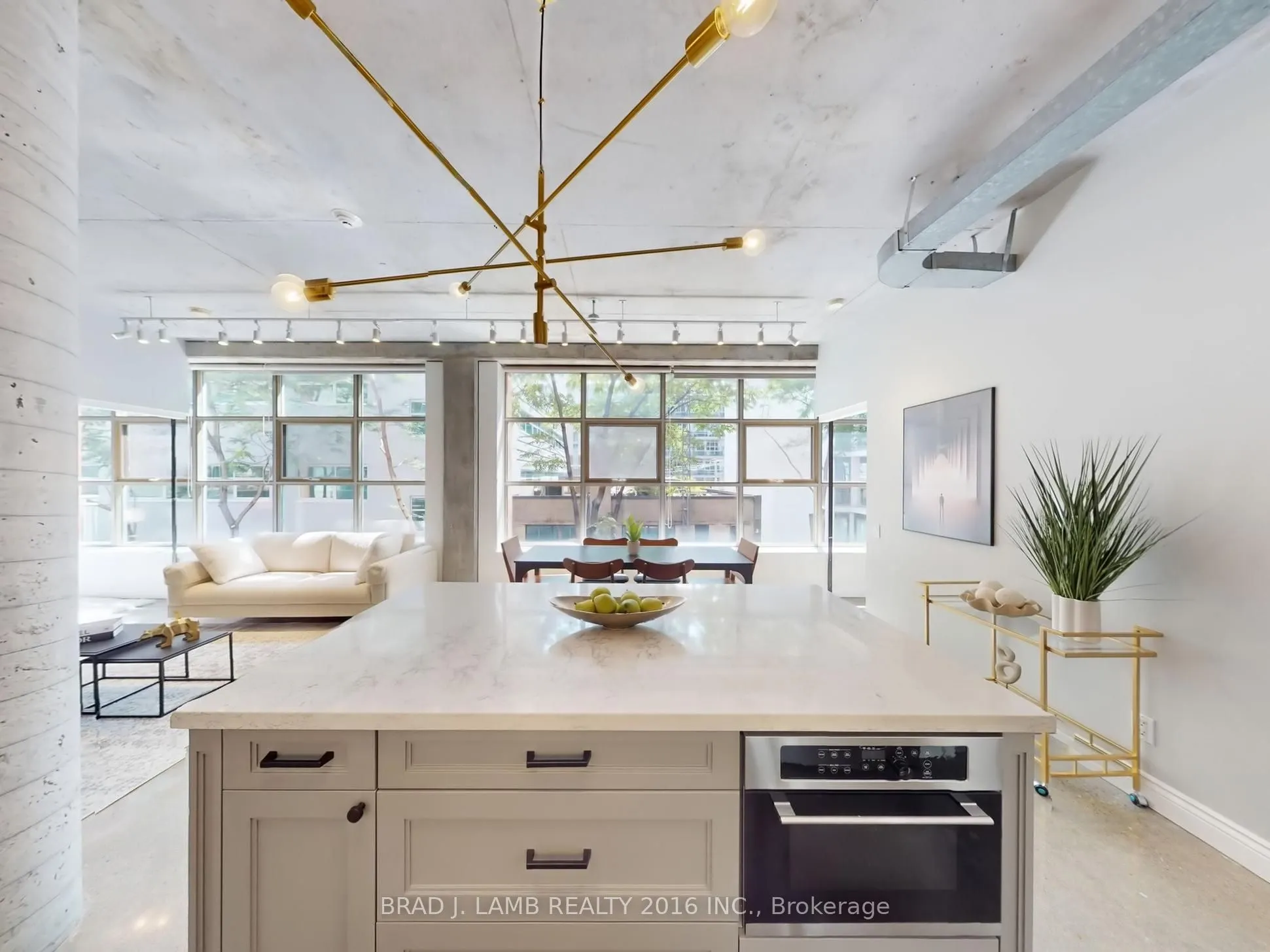 29 Camden Street, #305