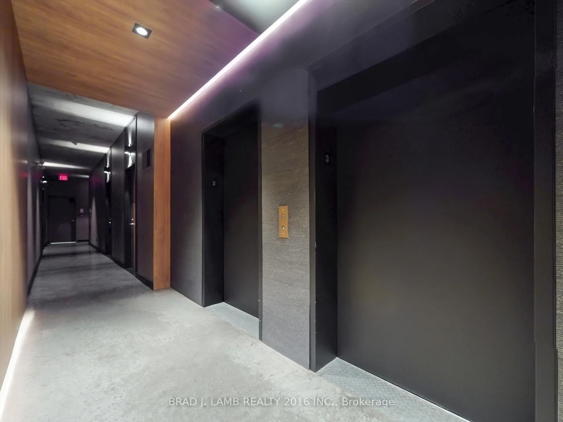 29 Camden Street, #305