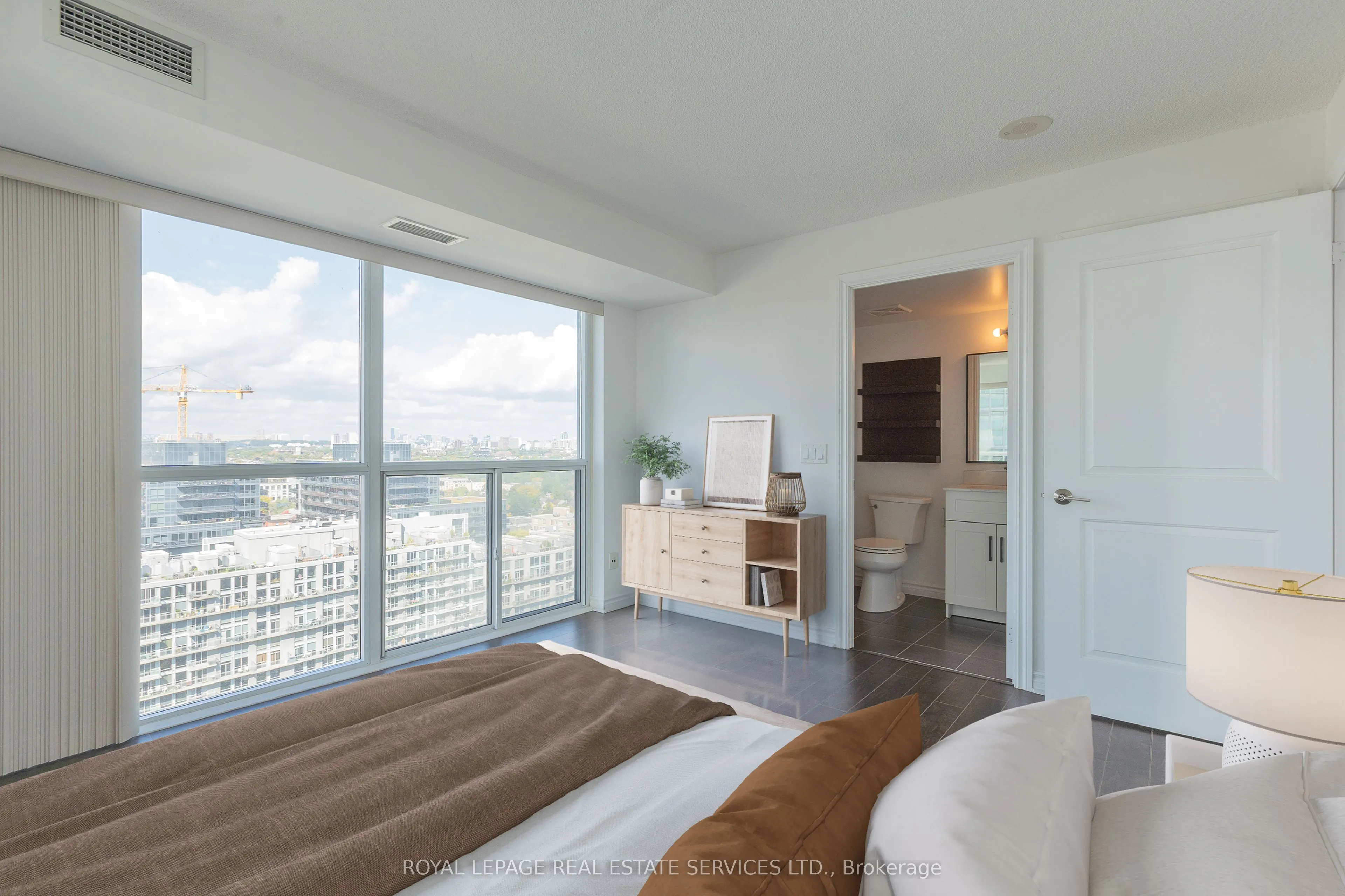 100 Western Battery Road, #1807