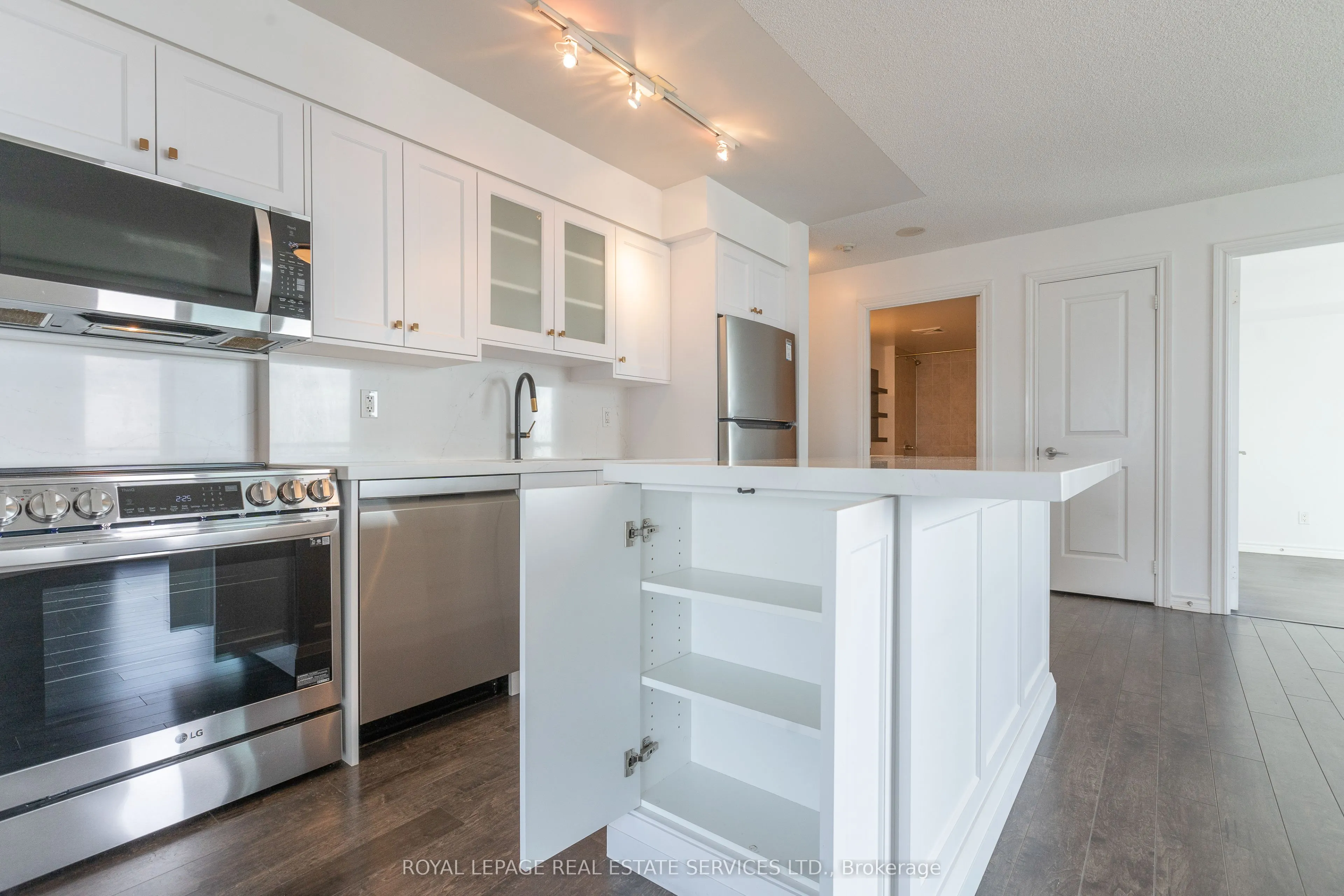 100 Western Battery Road, #1807