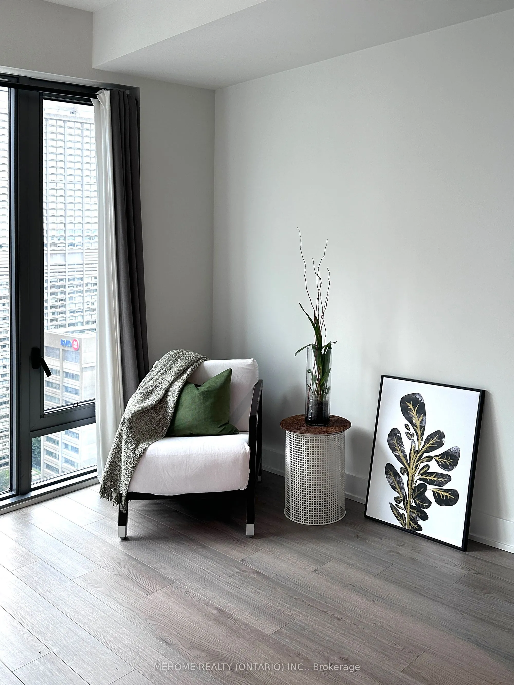 8 Cumberland Street, #3104