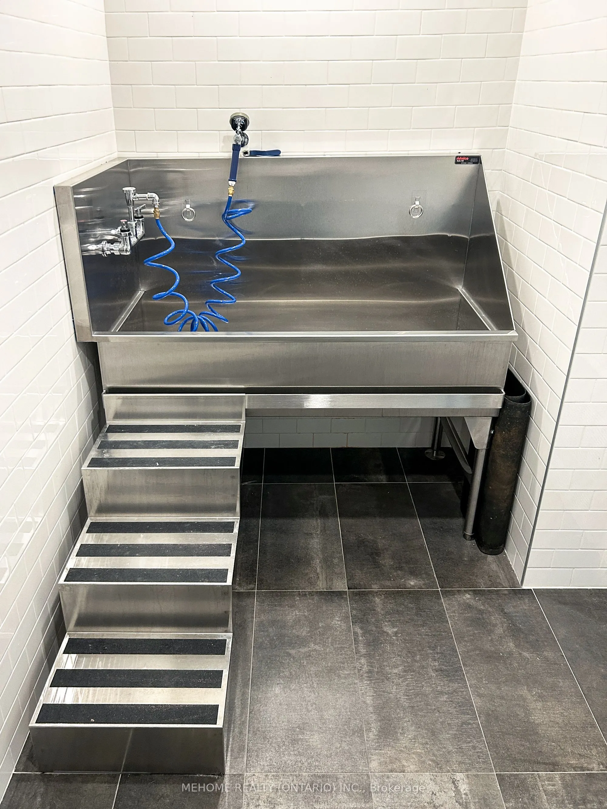 8 Cumberland Street, #3104