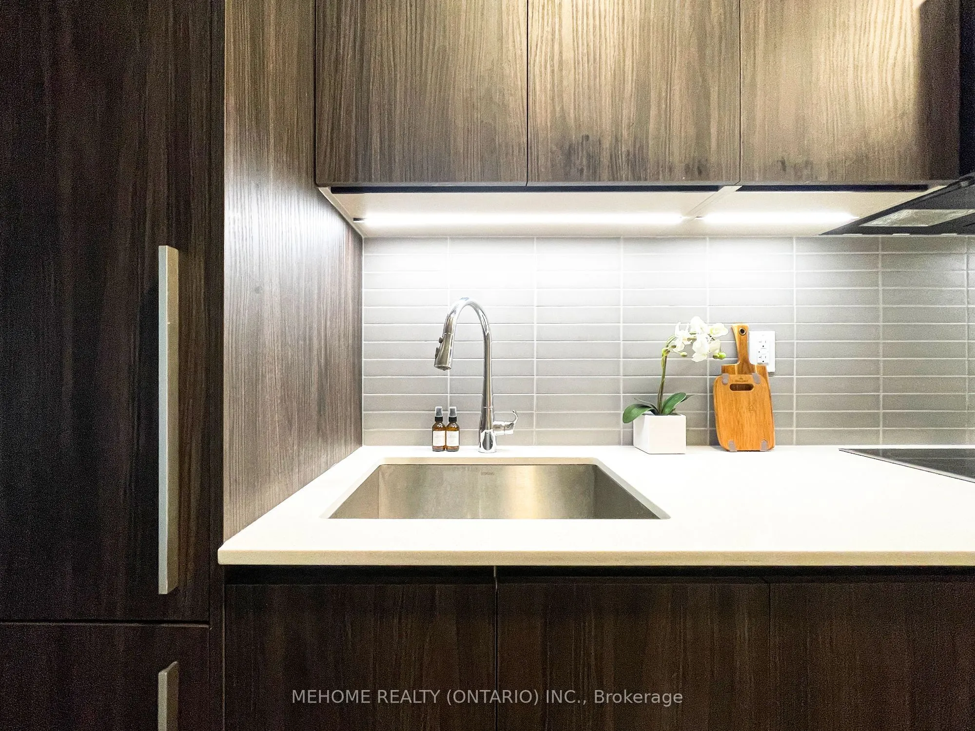 8 Cumberland Street, #3104