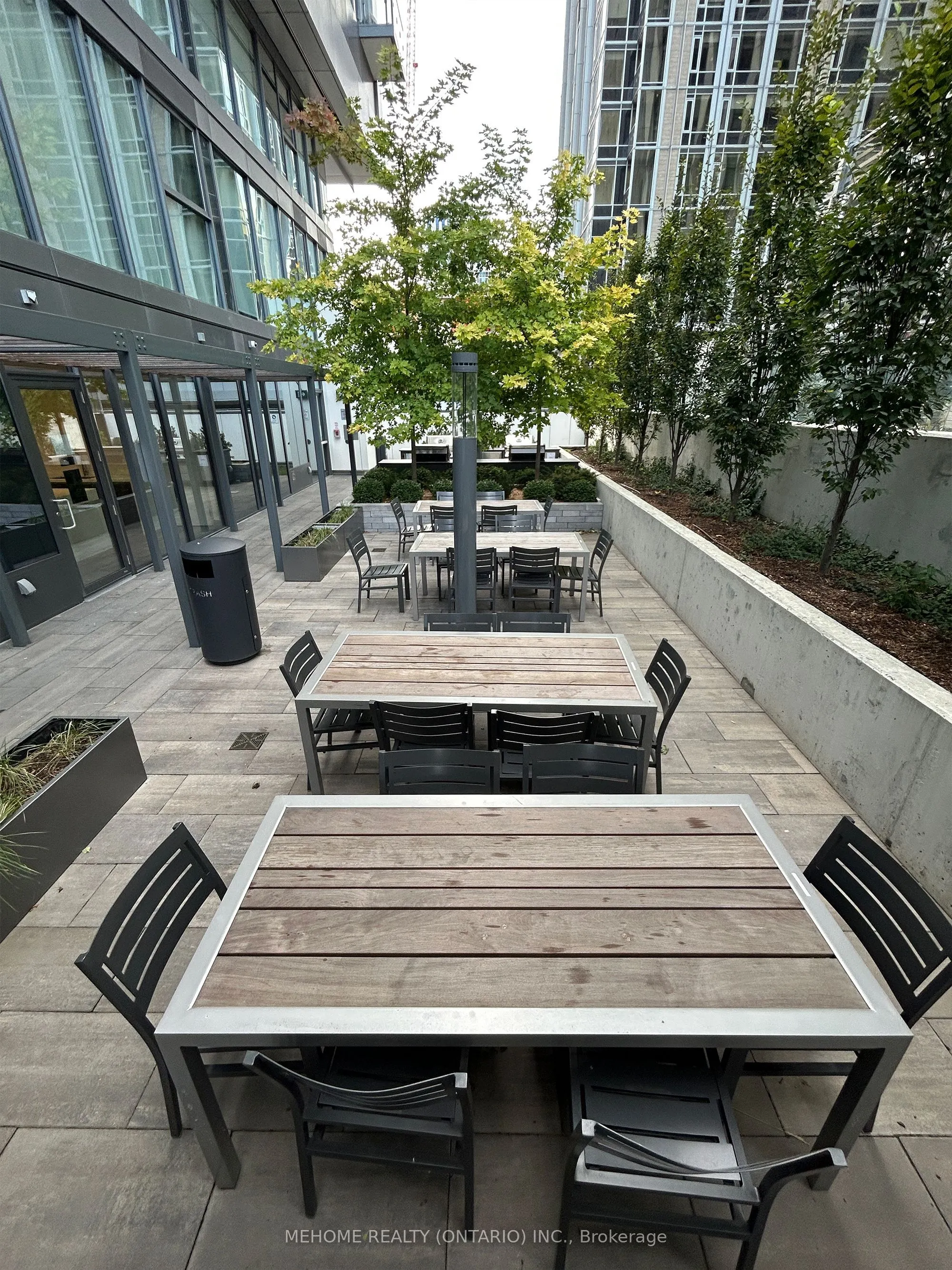 8 Cumberland Street, #3104