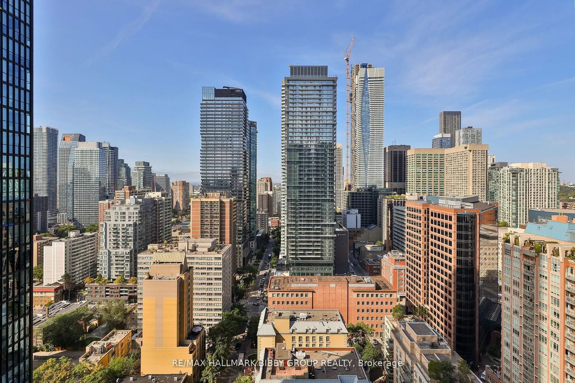 110 Charles Street E, #2904