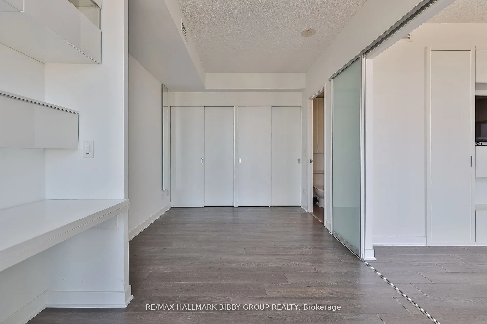 110 Charles Street E, #2904