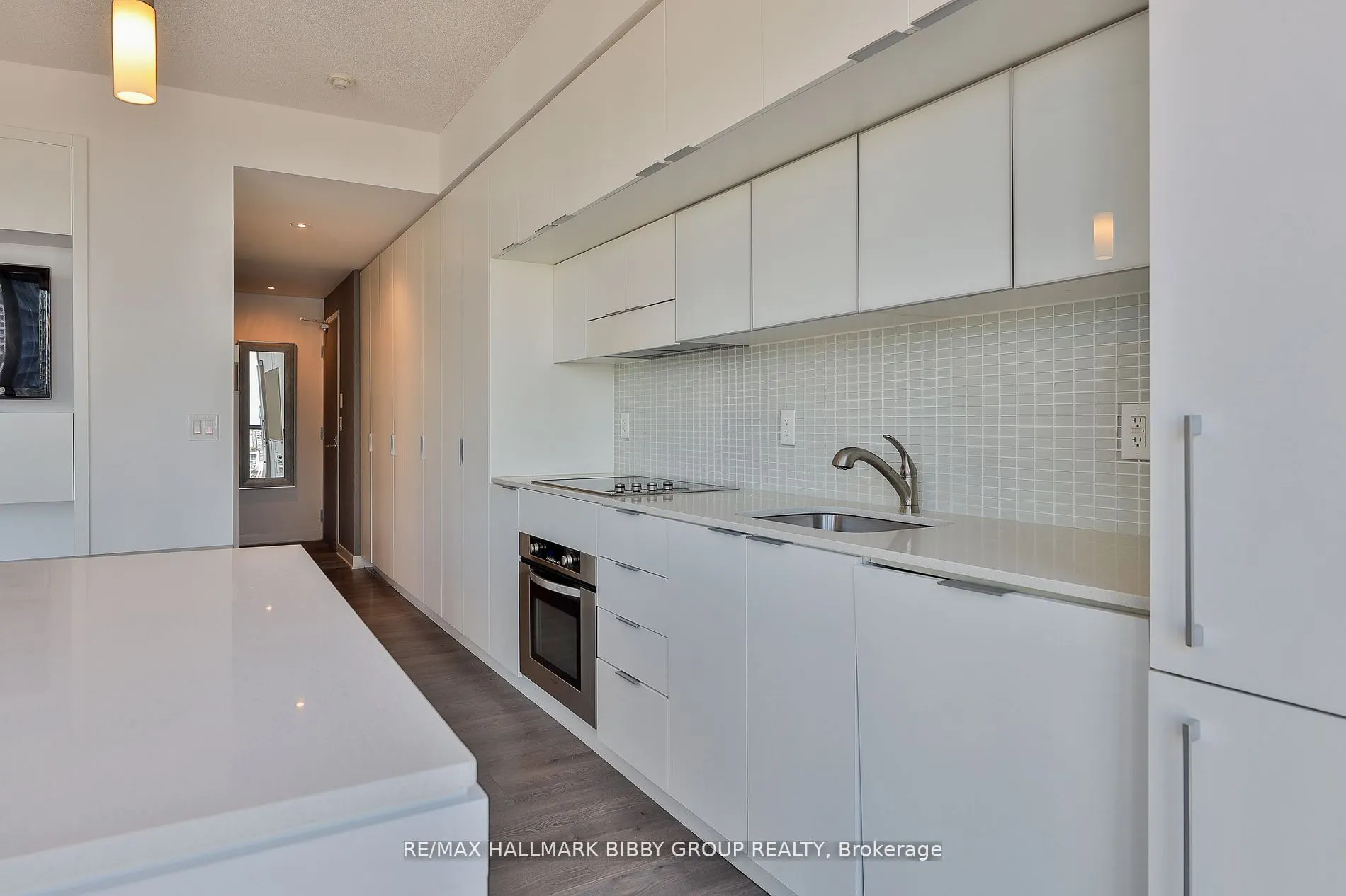 110 Charles Street E, #2904