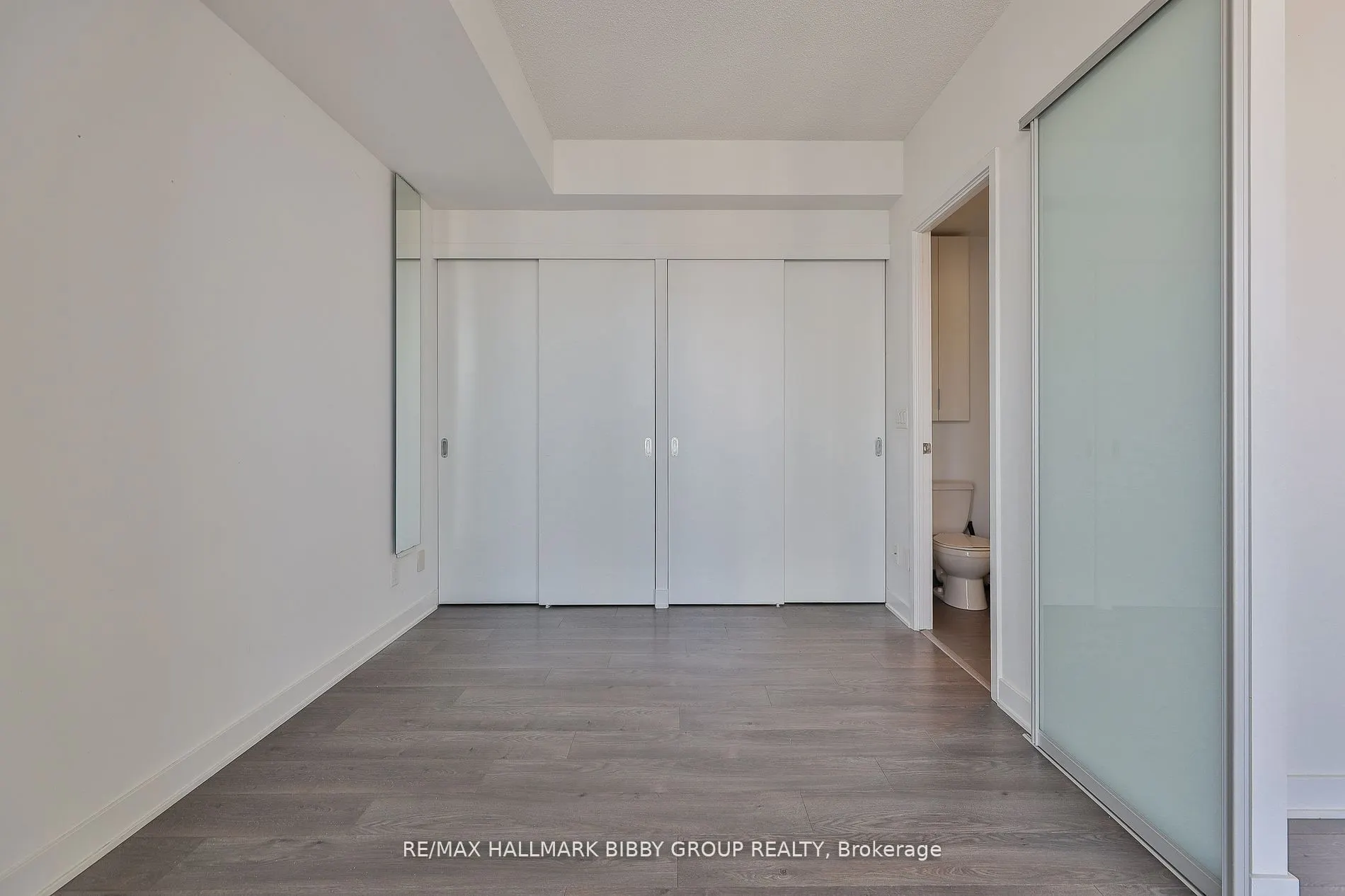 110 Charles Street E, #2904