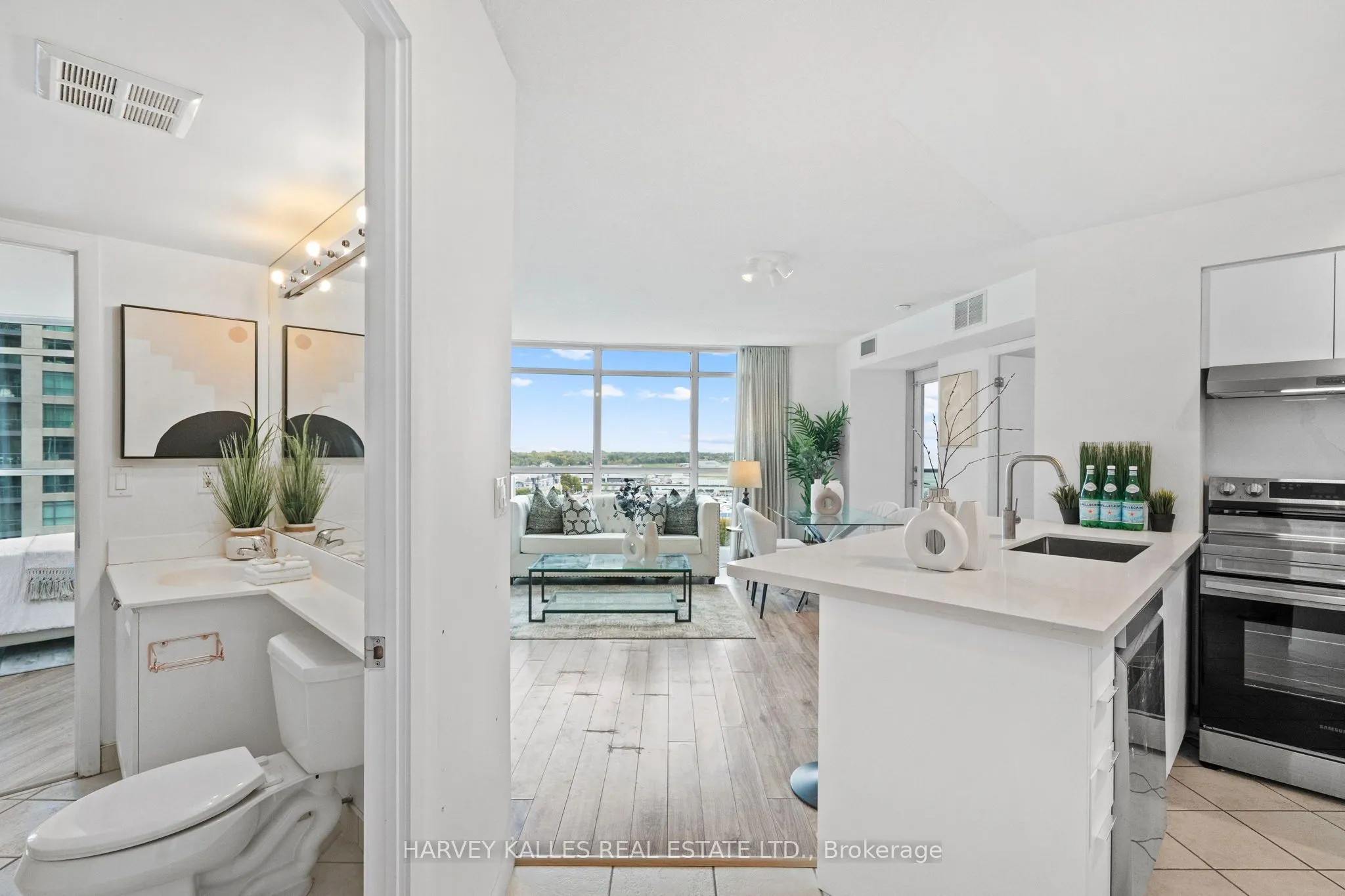 219 Fort York Boulevard, #1608