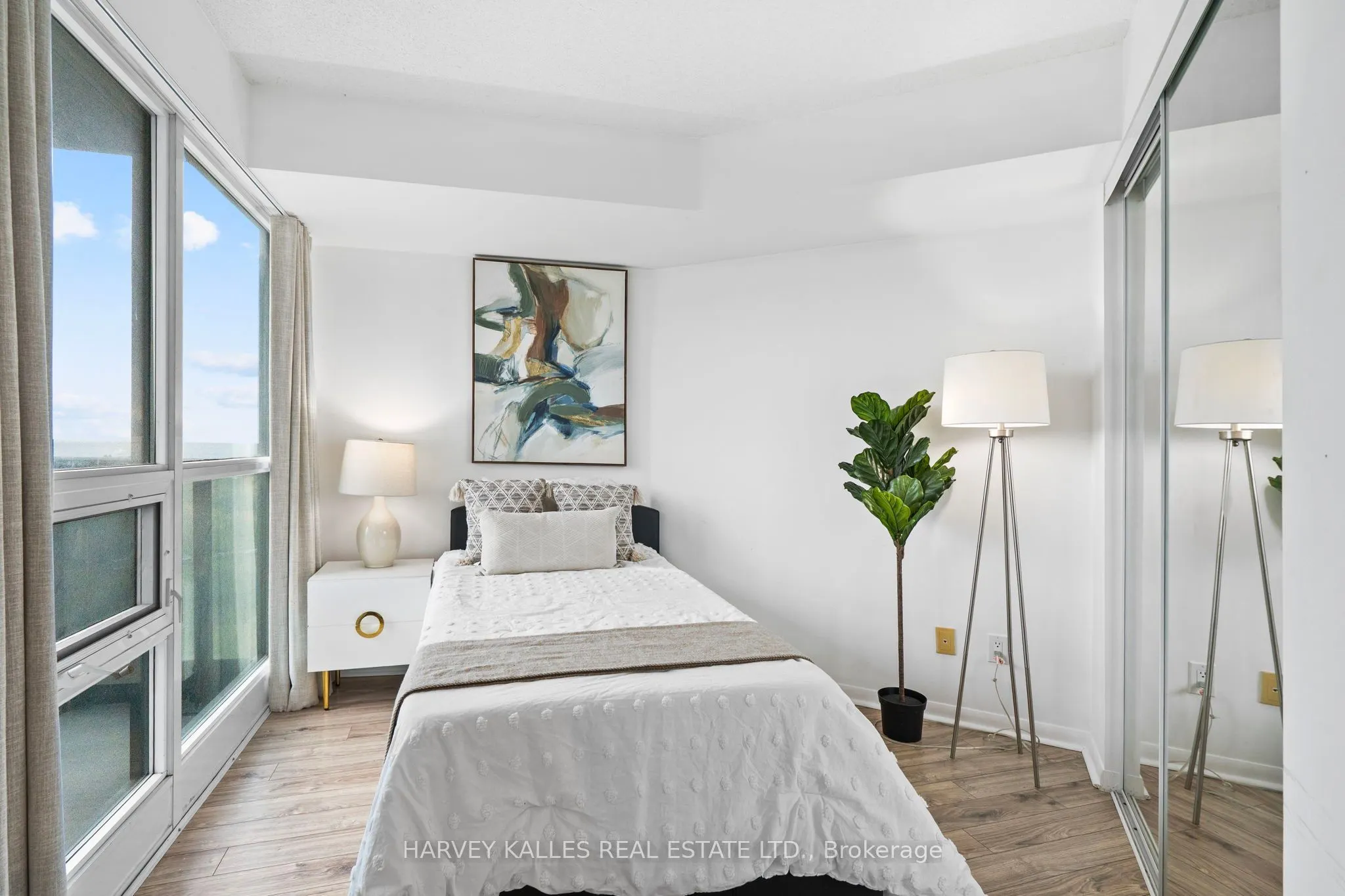 219 Fort York Boulevard, #1608