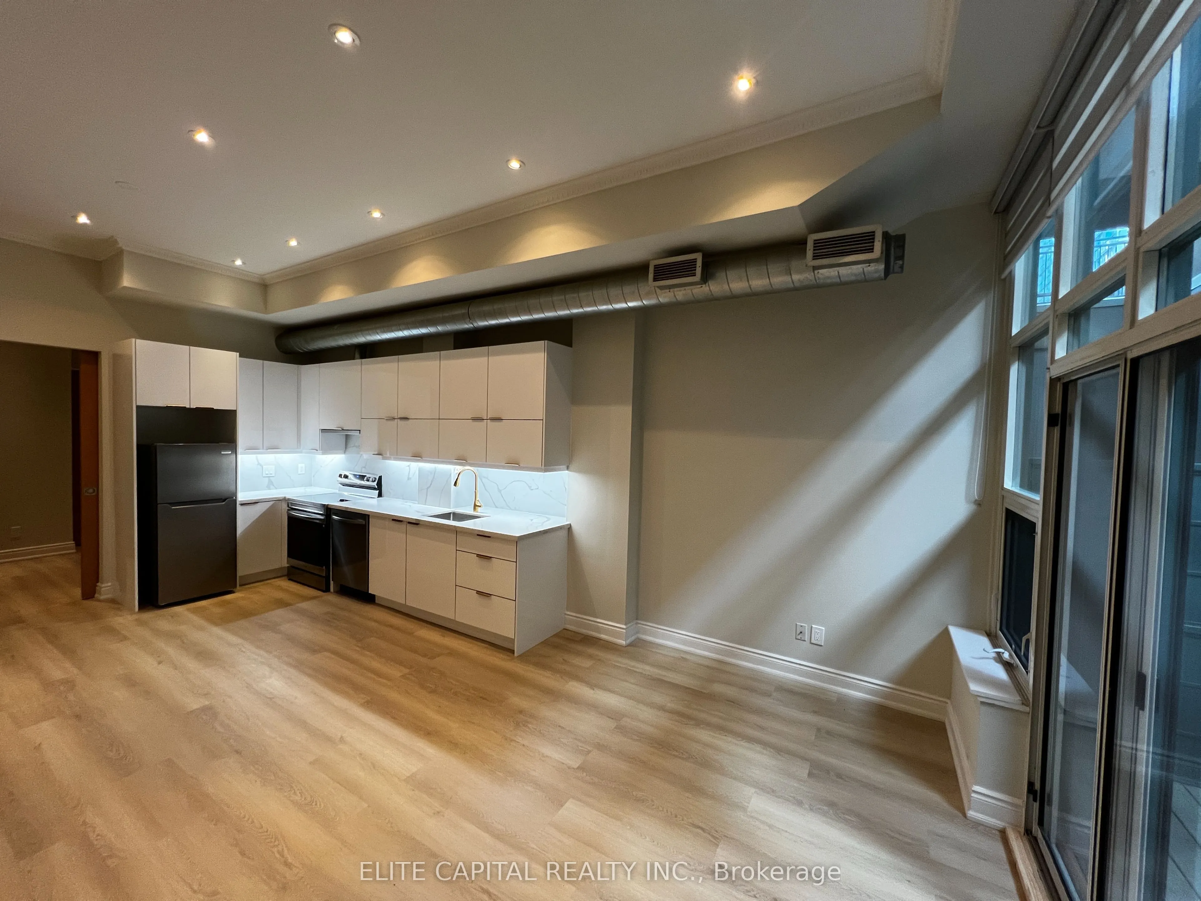 135 Dalhousie Street, #B02