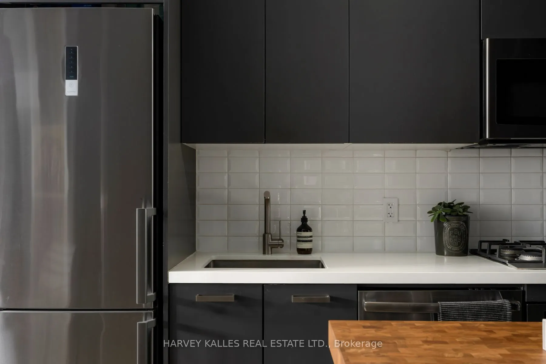 608 Richmond Street W, #613