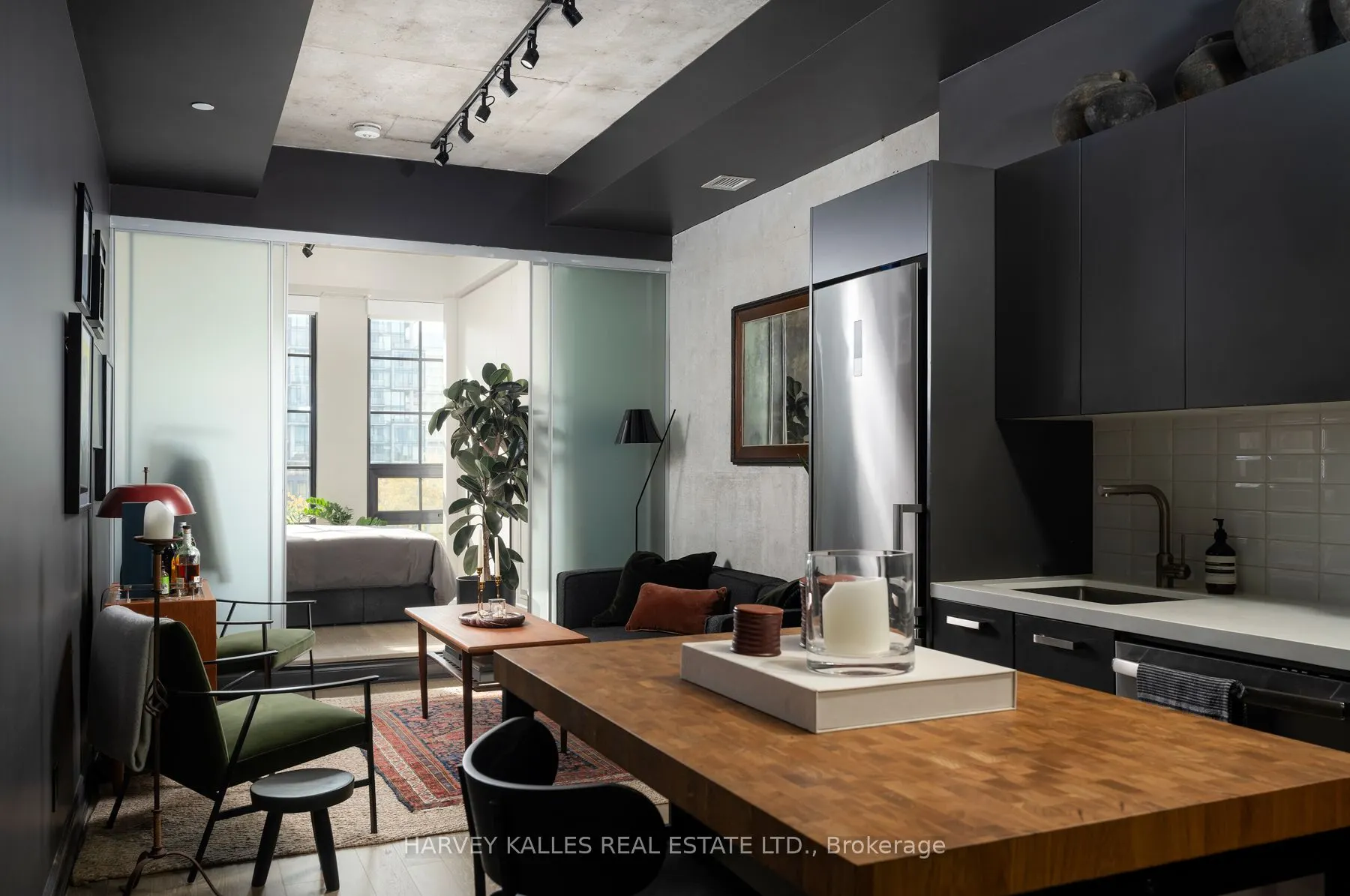 608 Richmond Street W, #613