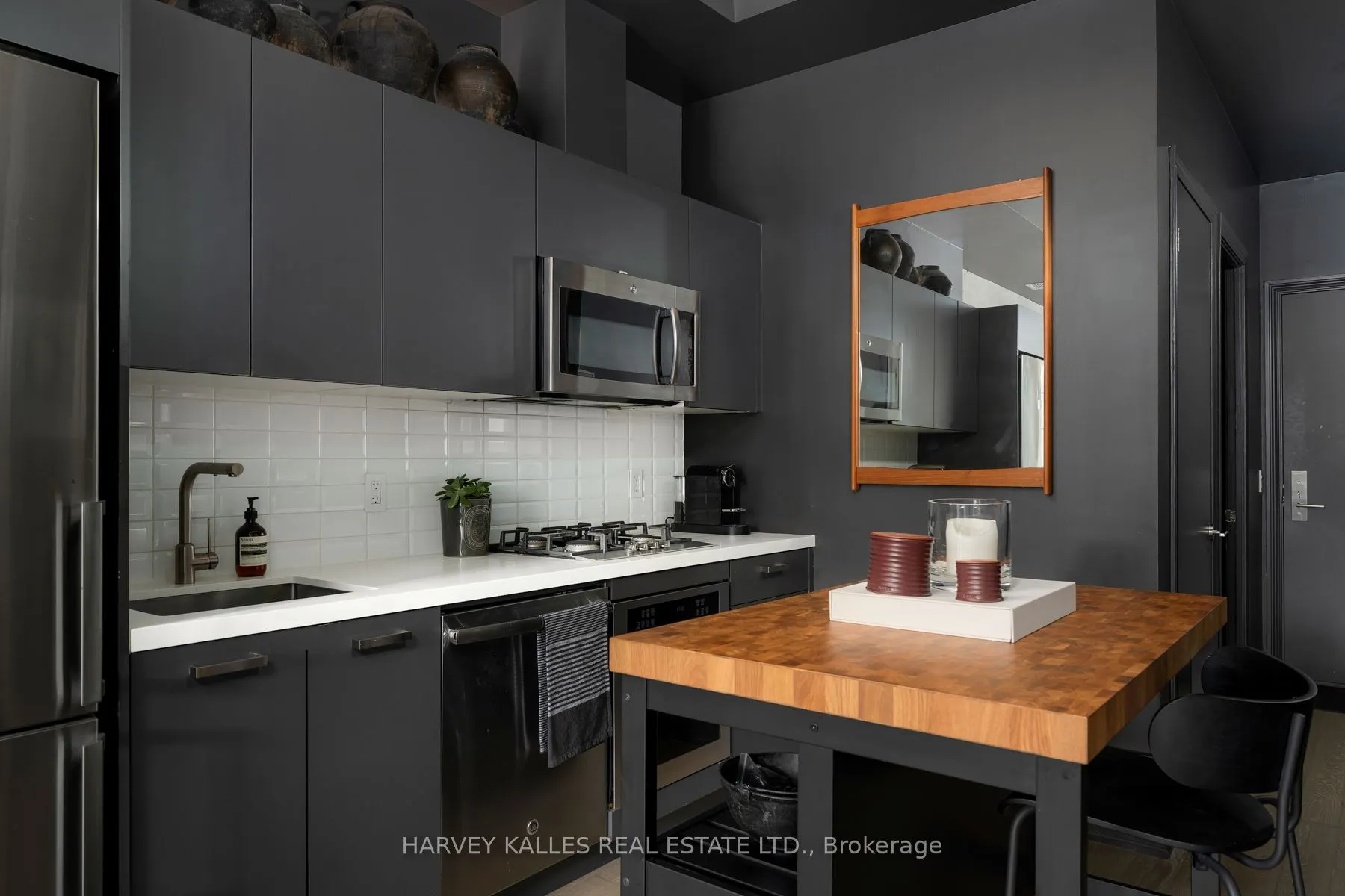 608 Richmond Street W, #613