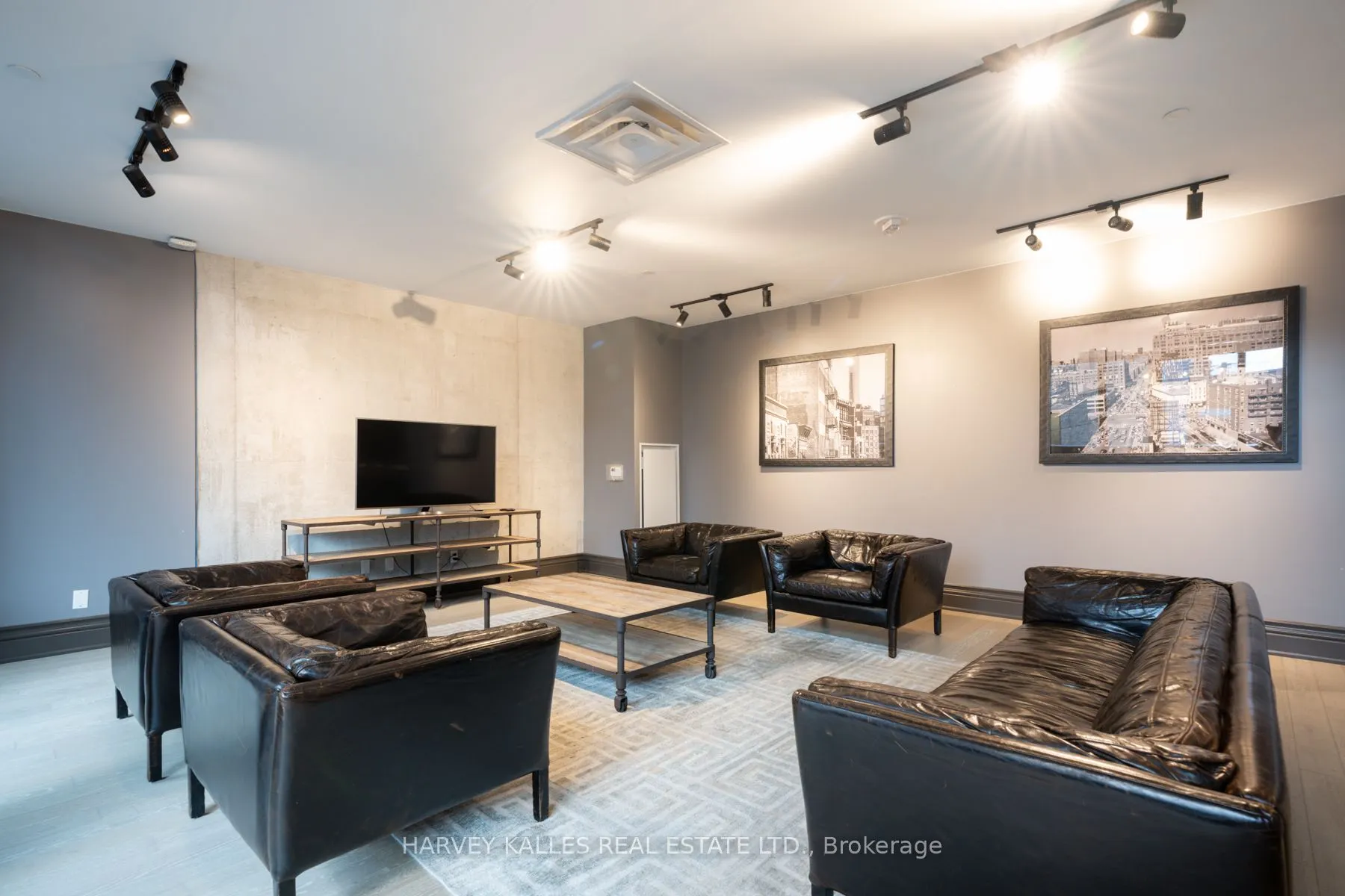 608 Richmond Street W, #613