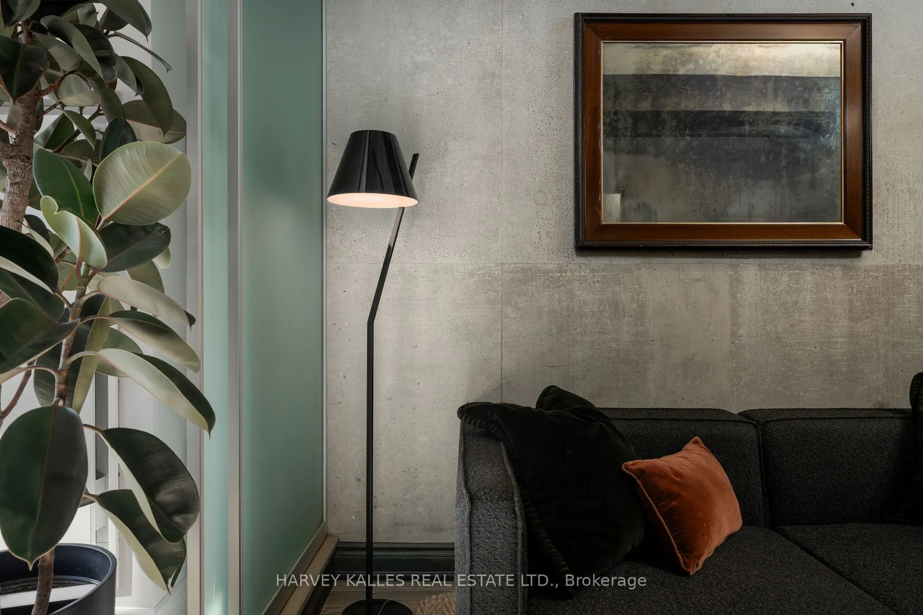 608 Richmond Street W, #613