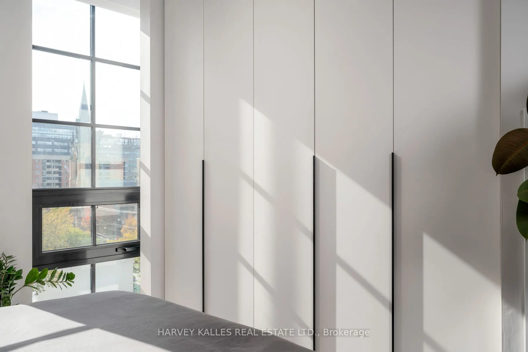 608 Richmond Street W, #613