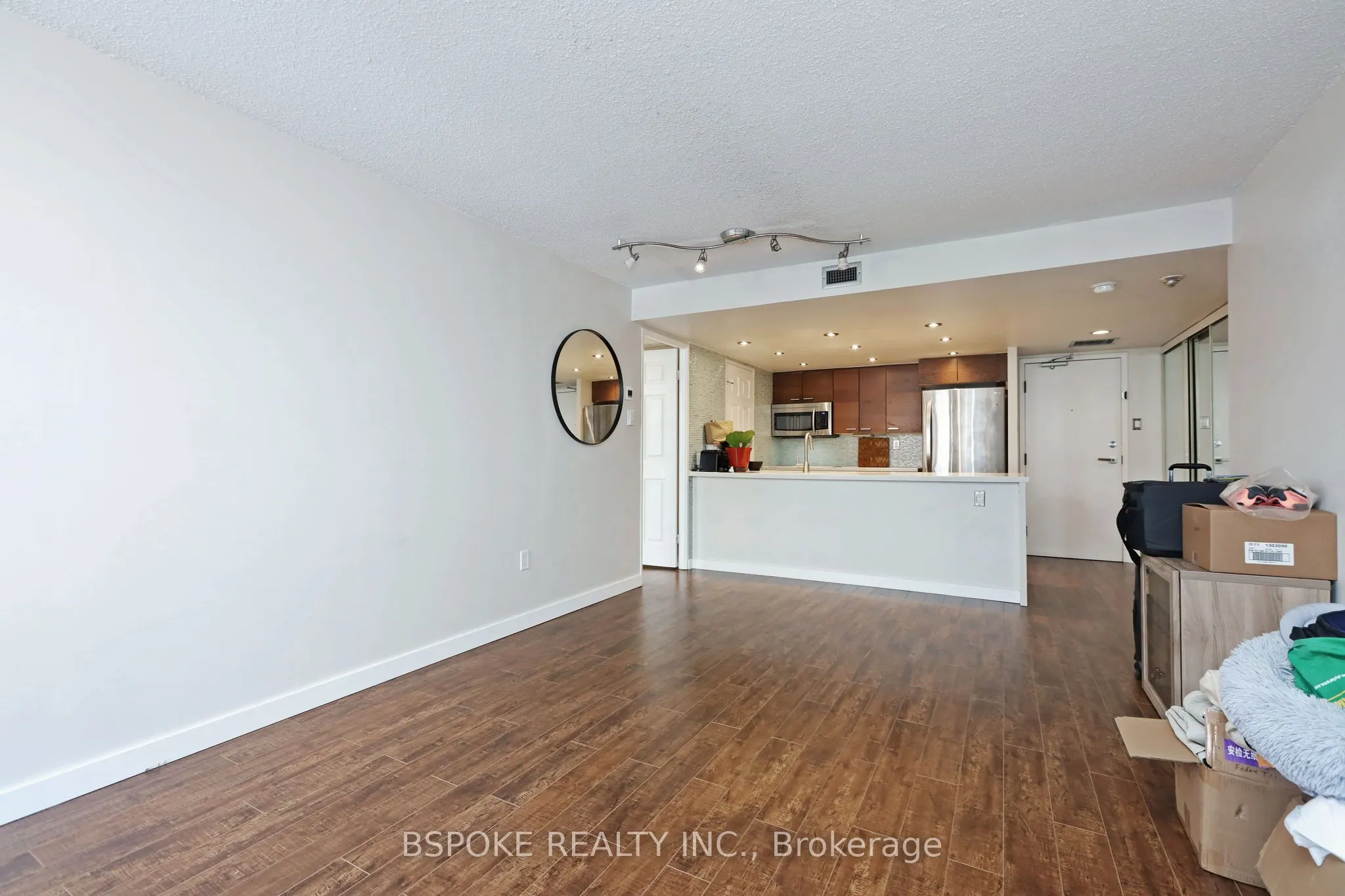 701 King Street W, #307