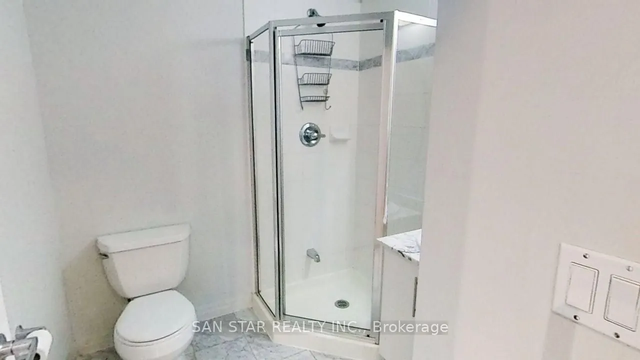 16 Yonge Street, #2201