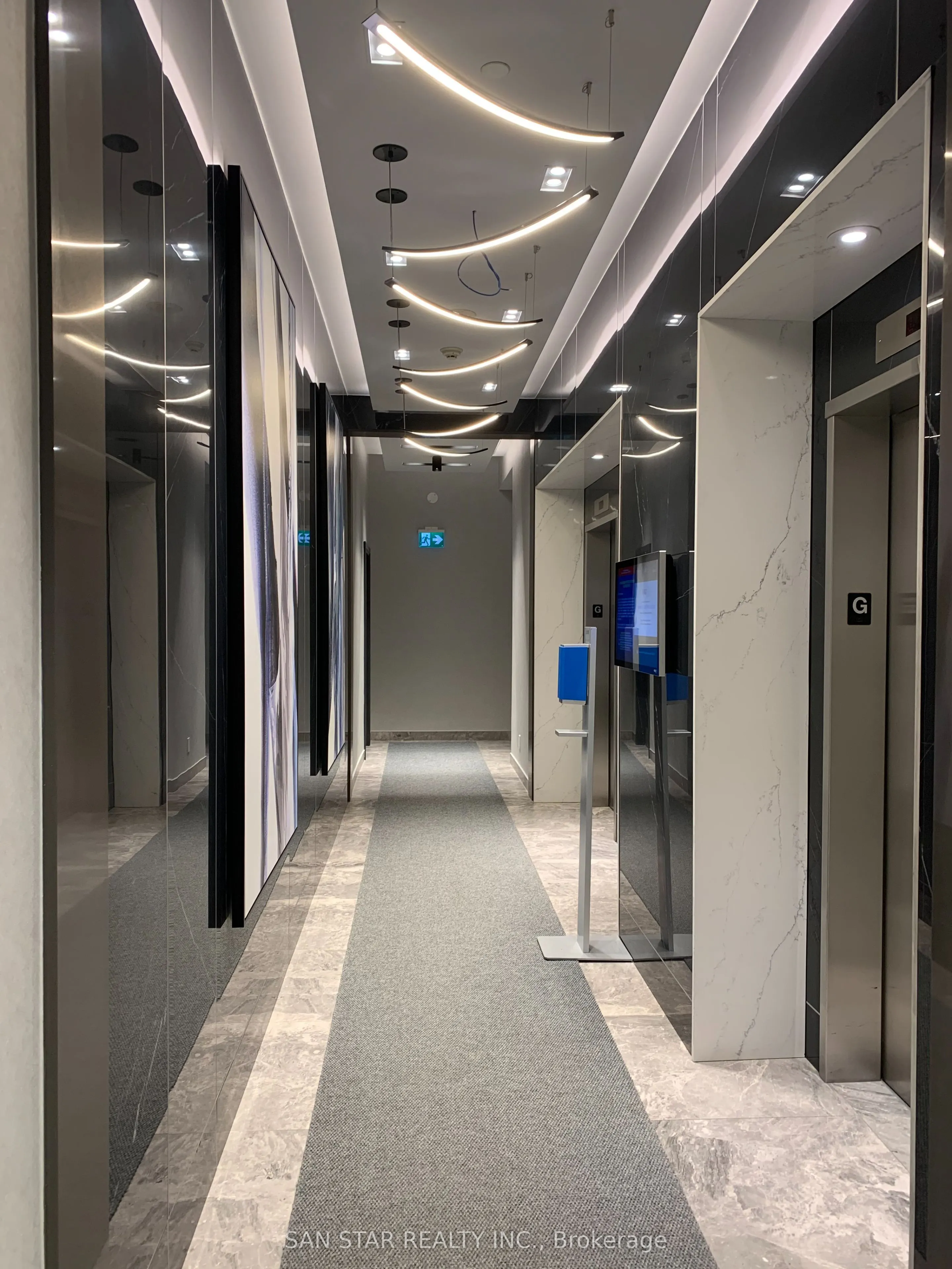 16 Yonge Street, #2201