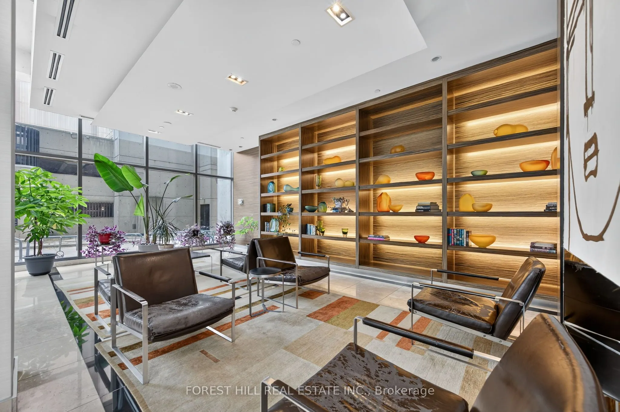 37 Grosvenor Street, #3109