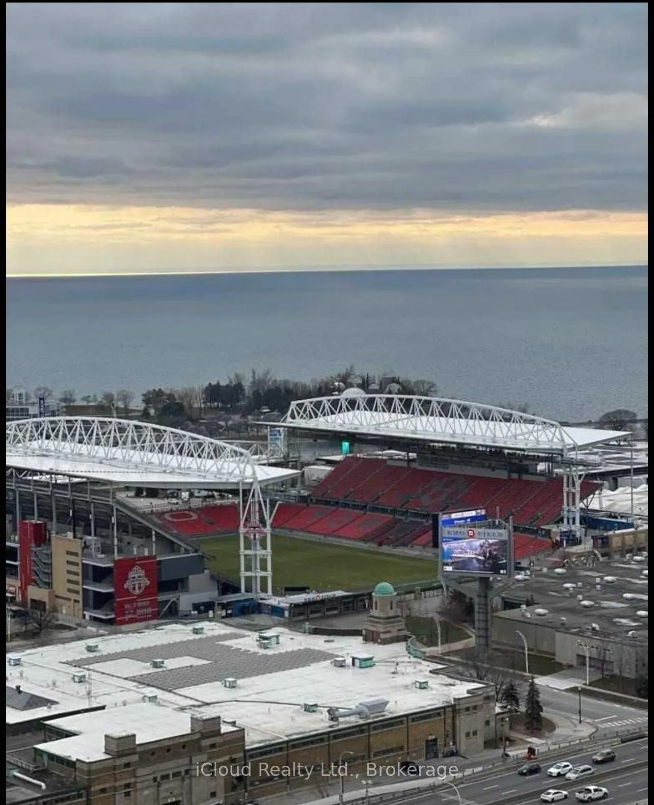 135 E Liberty ST Street, #LP10