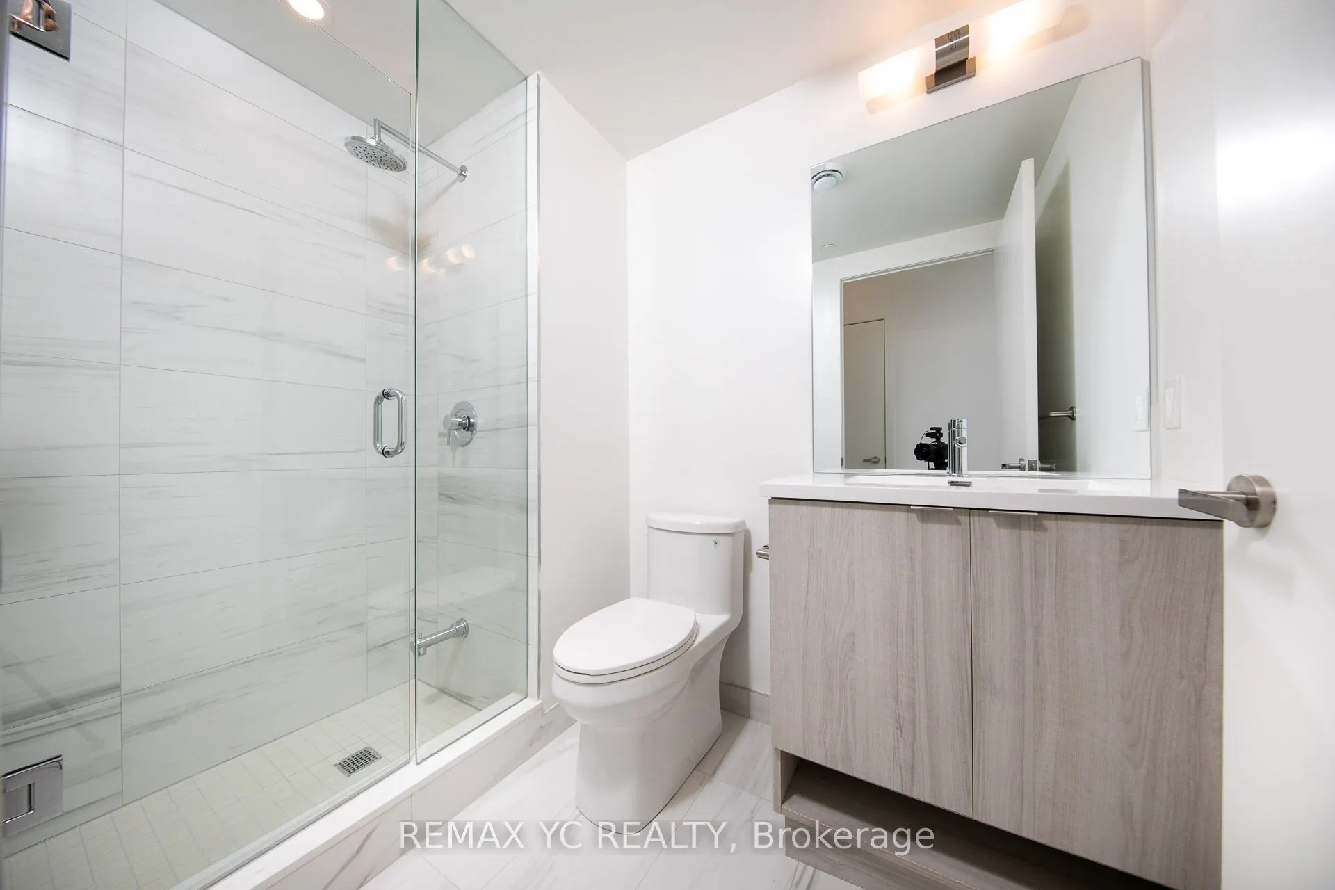 138 Downes Street, #6606