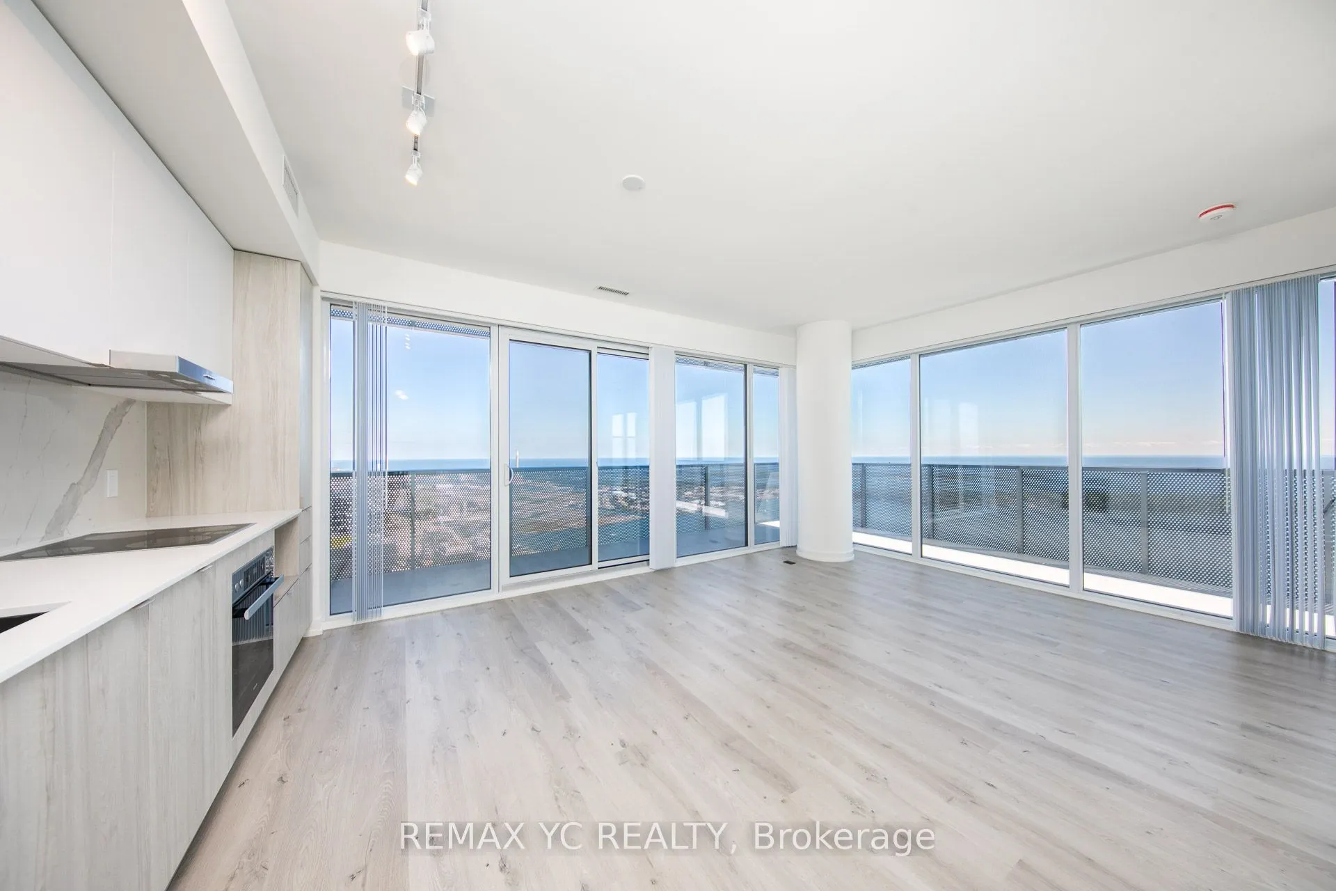 138 Downes Street, #6606